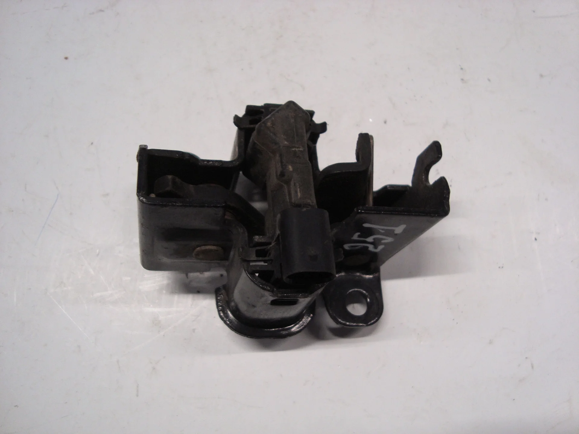 Замок капота Mercedes-Benz W251 272 A2198800160 - миниатюра 3