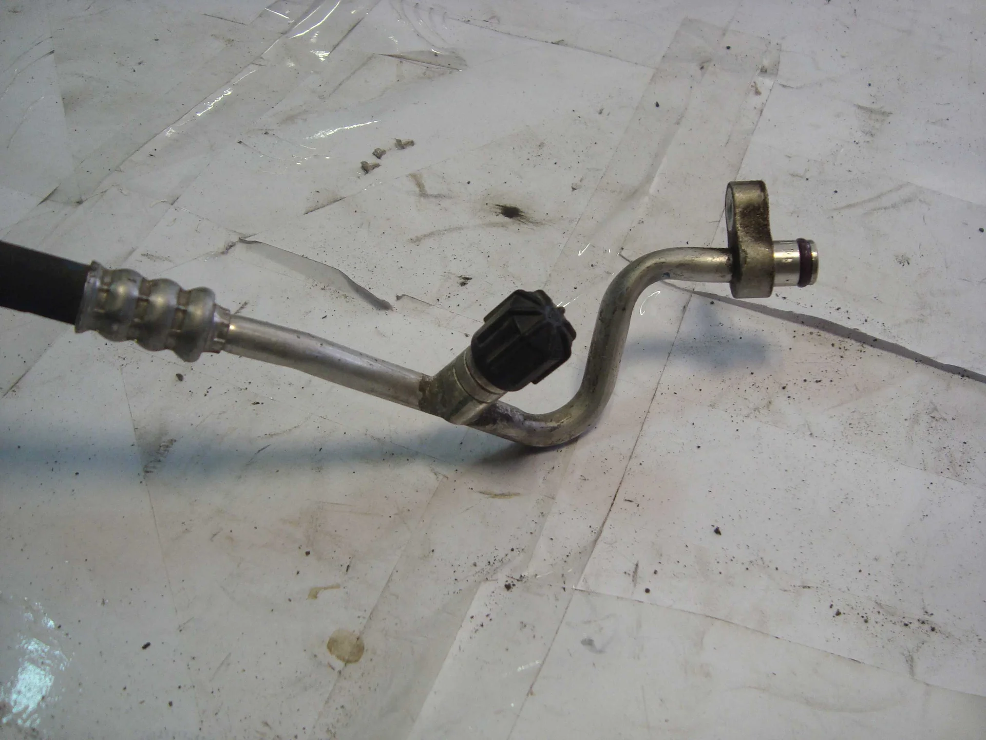 Трубка кондиционера Mercedes-Benz W212 A2128301416 - миниатюра 2