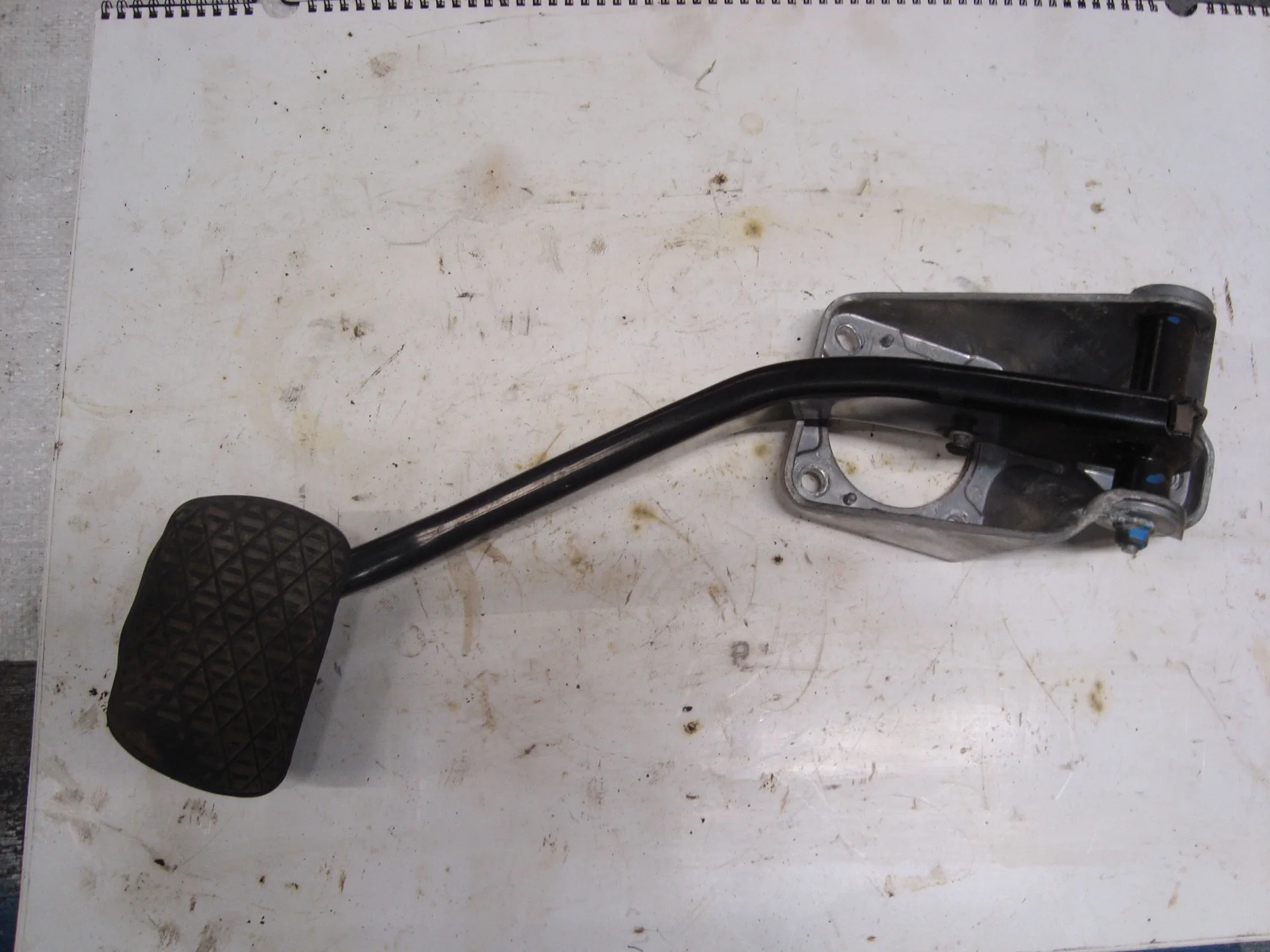 Педаль тормоза Mercedes-Benz W251 272 A2512900401 - миниатюра 2