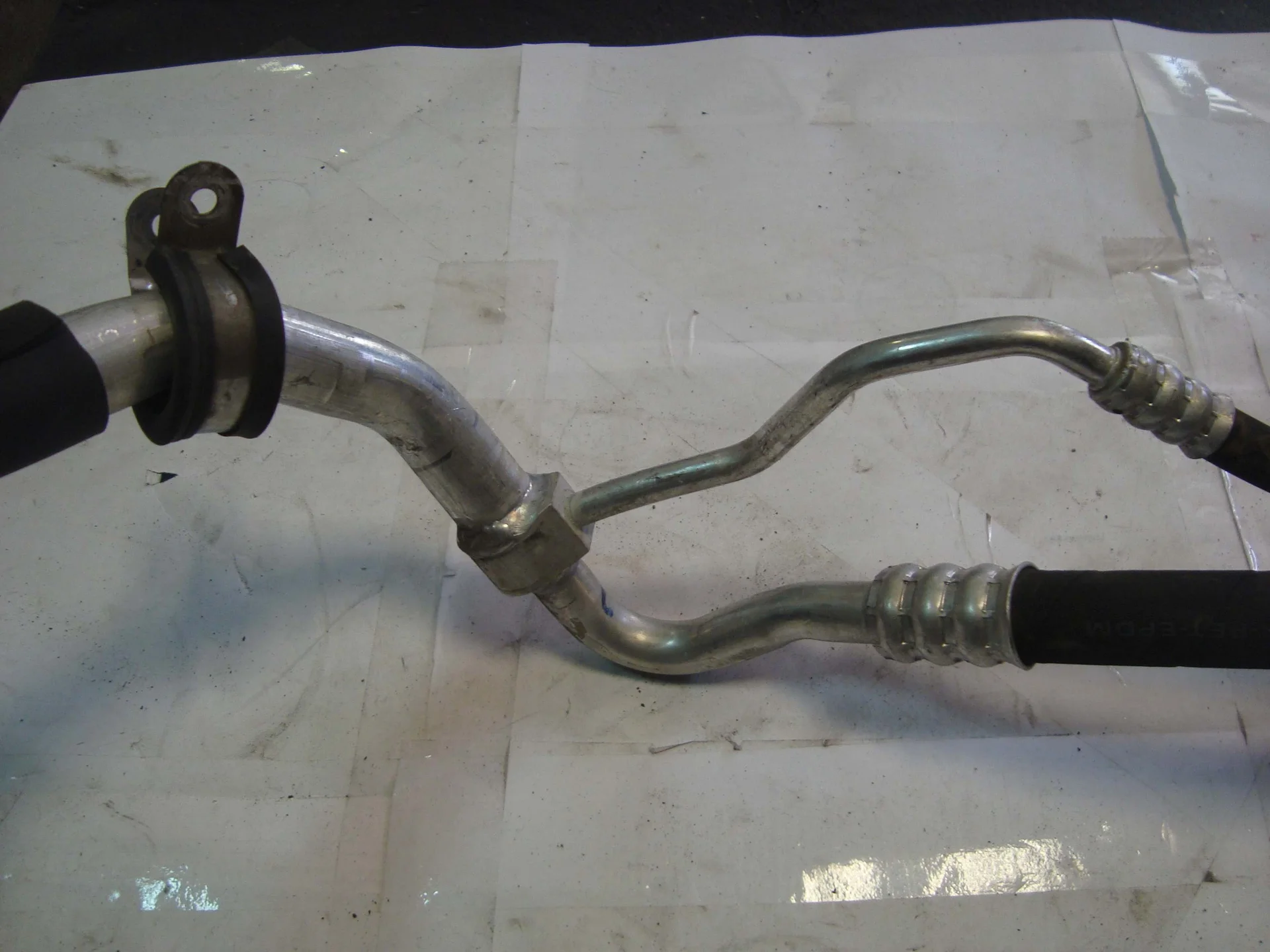 Трубка кондиционера Mercedes-Benz W212 A2128301616 - миниатюра 3
