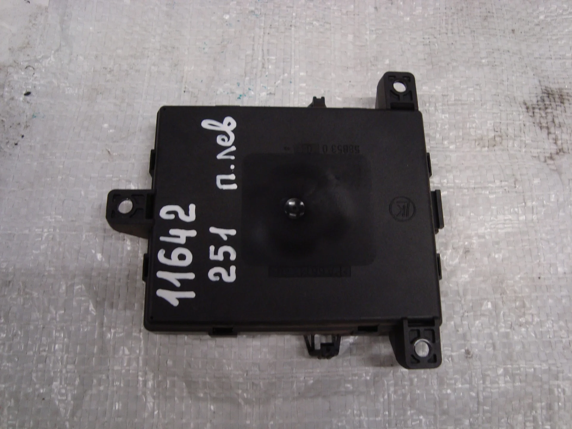 Блок управления передней левой двери Mercedes-Benz W251 272 A1648207726 - миниатюра 2