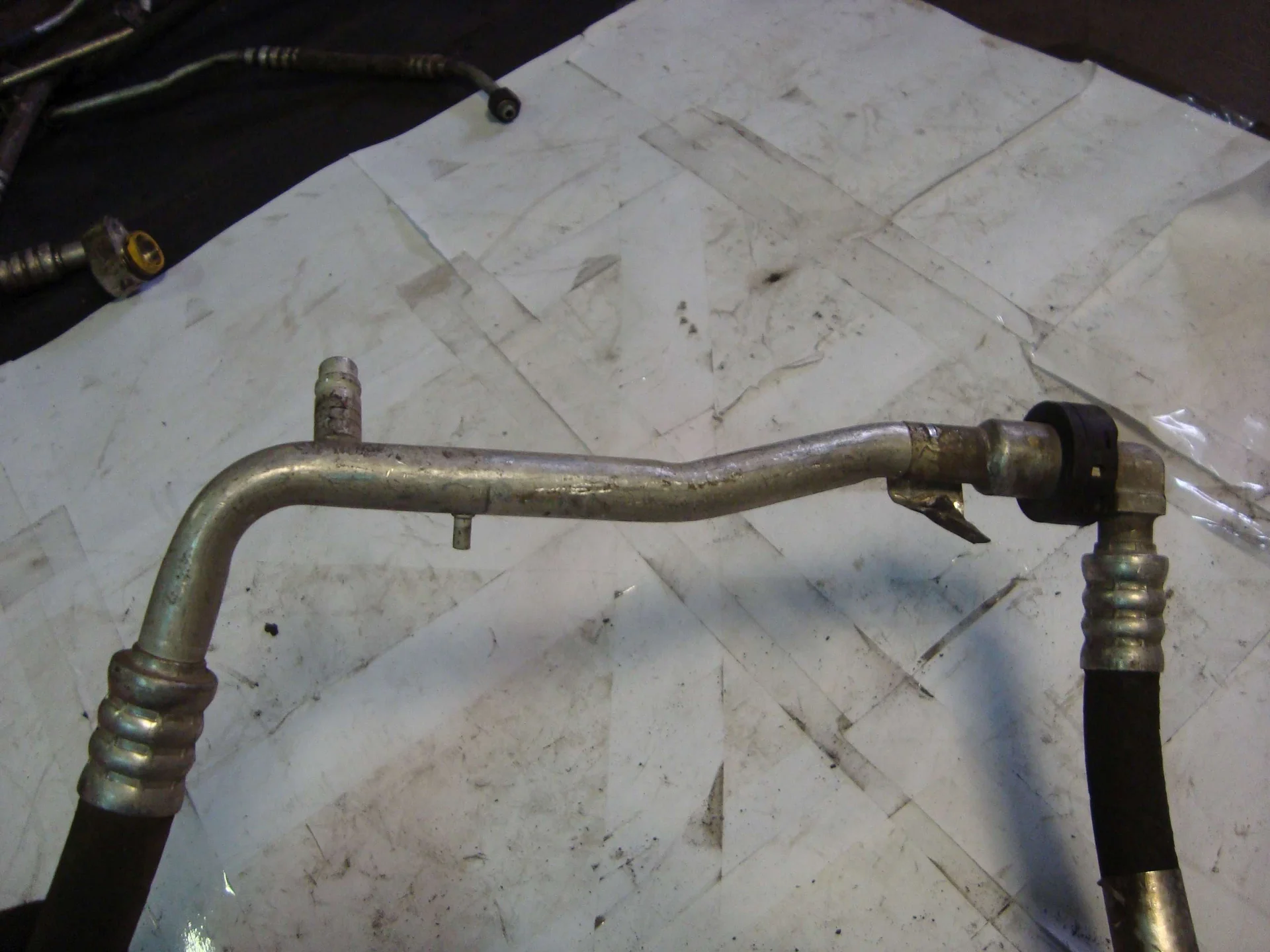 Трубка кондиционера Mercedes-Benz W211 A2118300715 - миниатюра 4