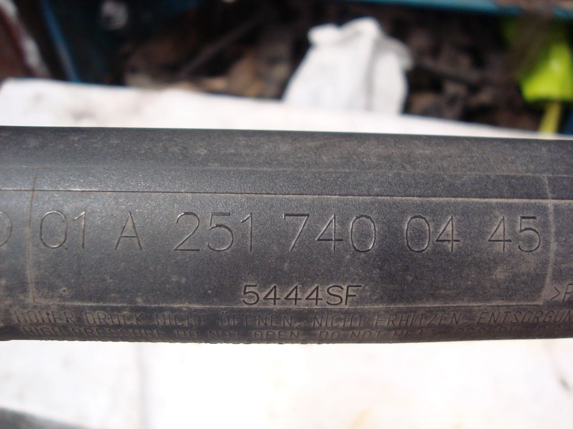 Амортизатор двери багажника правый Mercedes-Benz W251 272 А2517400445 - миниатюра 2