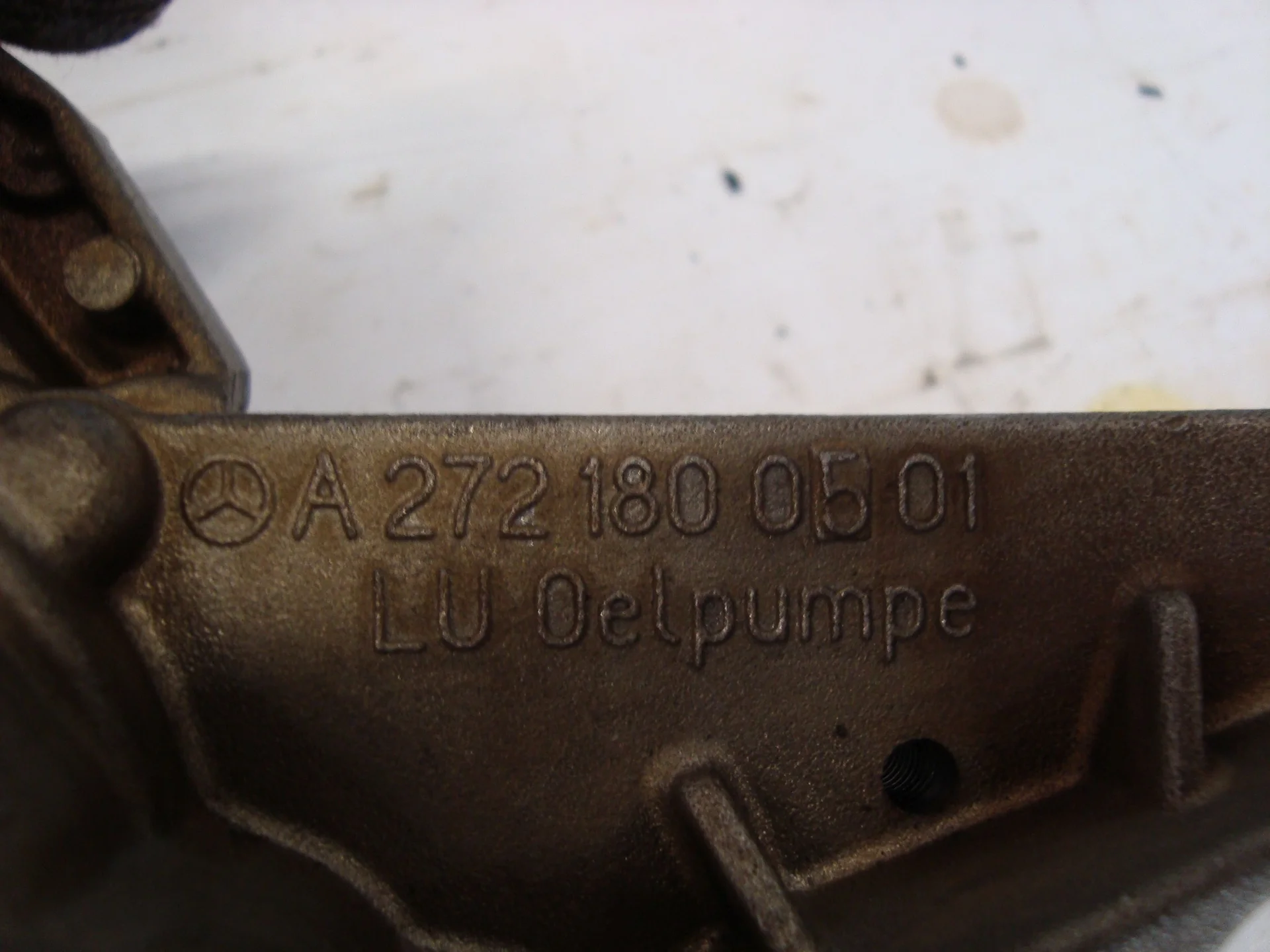 Насос масляный Mercedes-Benz W251 272 A2721800501 - миниатюра 4