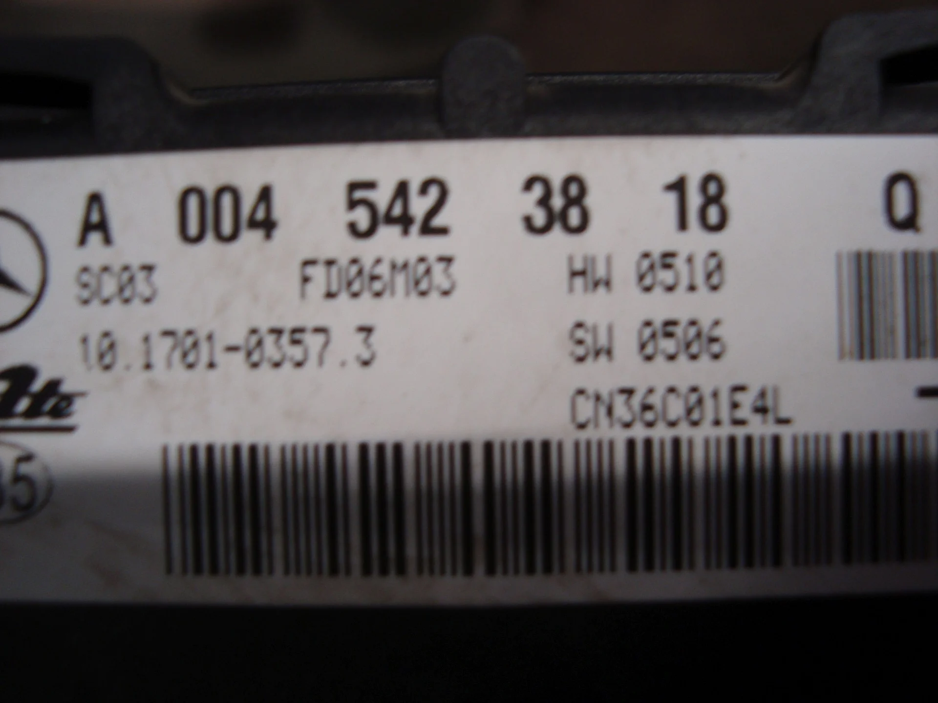 Датчик ускорения Mercedes-Benz W251 272 A0045423818 - миниатюра 3