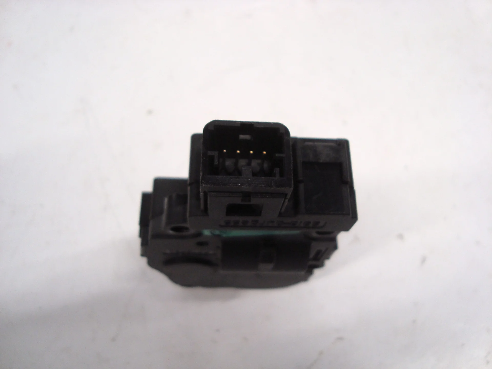 Моторчик заслонки печки Mercedes-Benz W251 272 A1669060008 - миниатюра 3