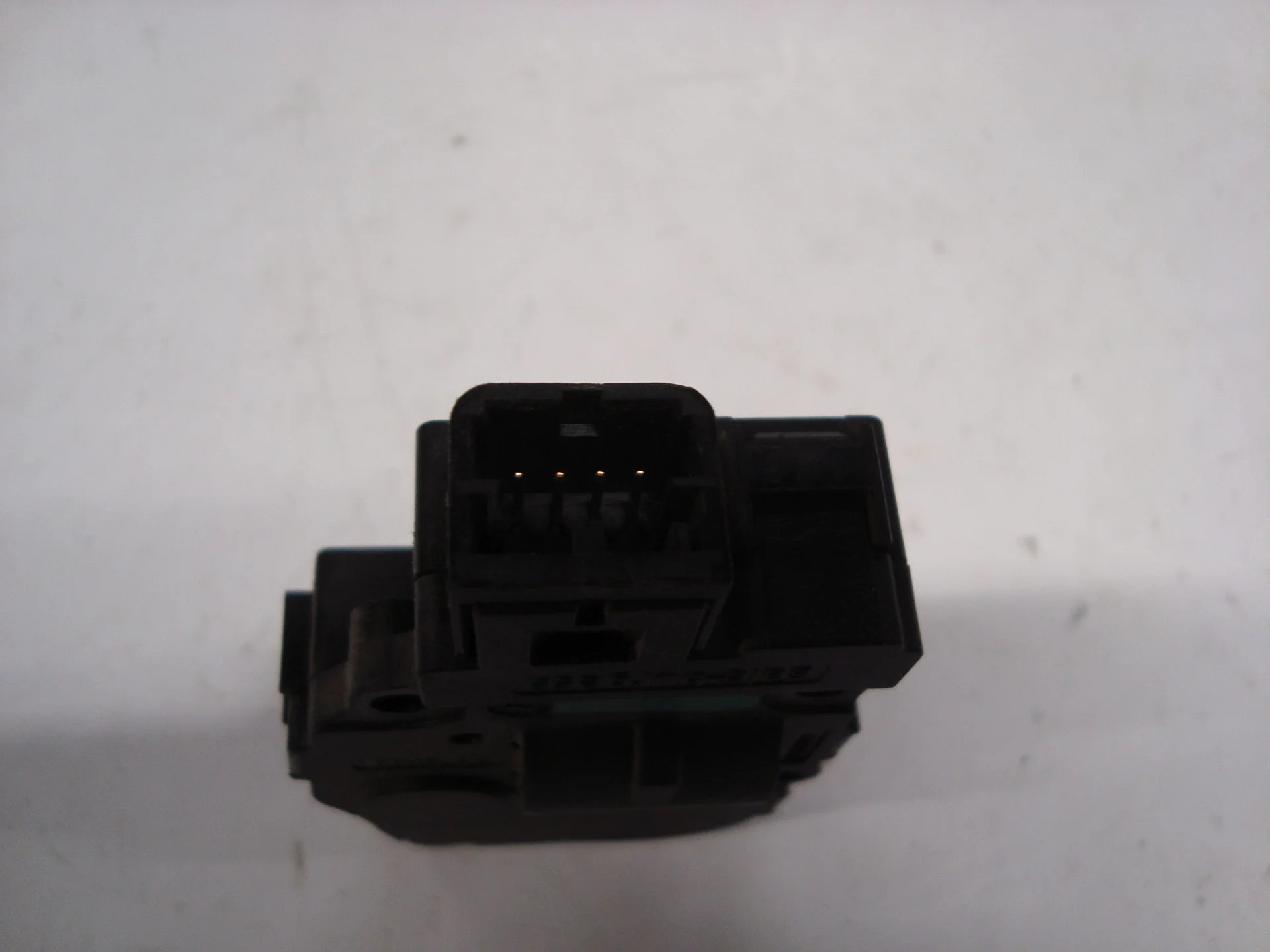 Моторчик заслонки печки Mercedes-Benz W251 272 A1669060008 - миниатюра 3