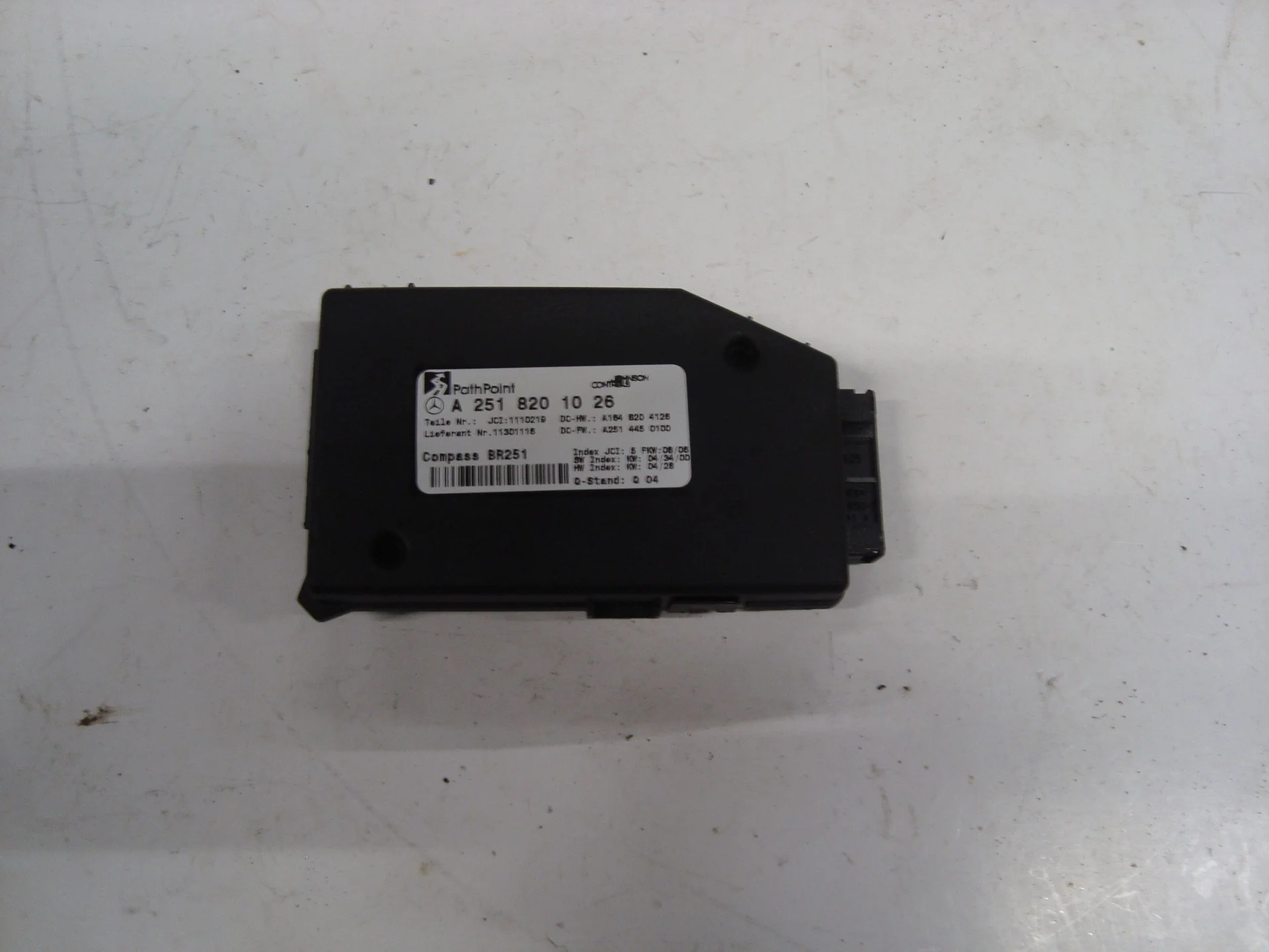Блок управления функцией компаса Mercedes-Benz W251 272 A2518201026 - изображение 1