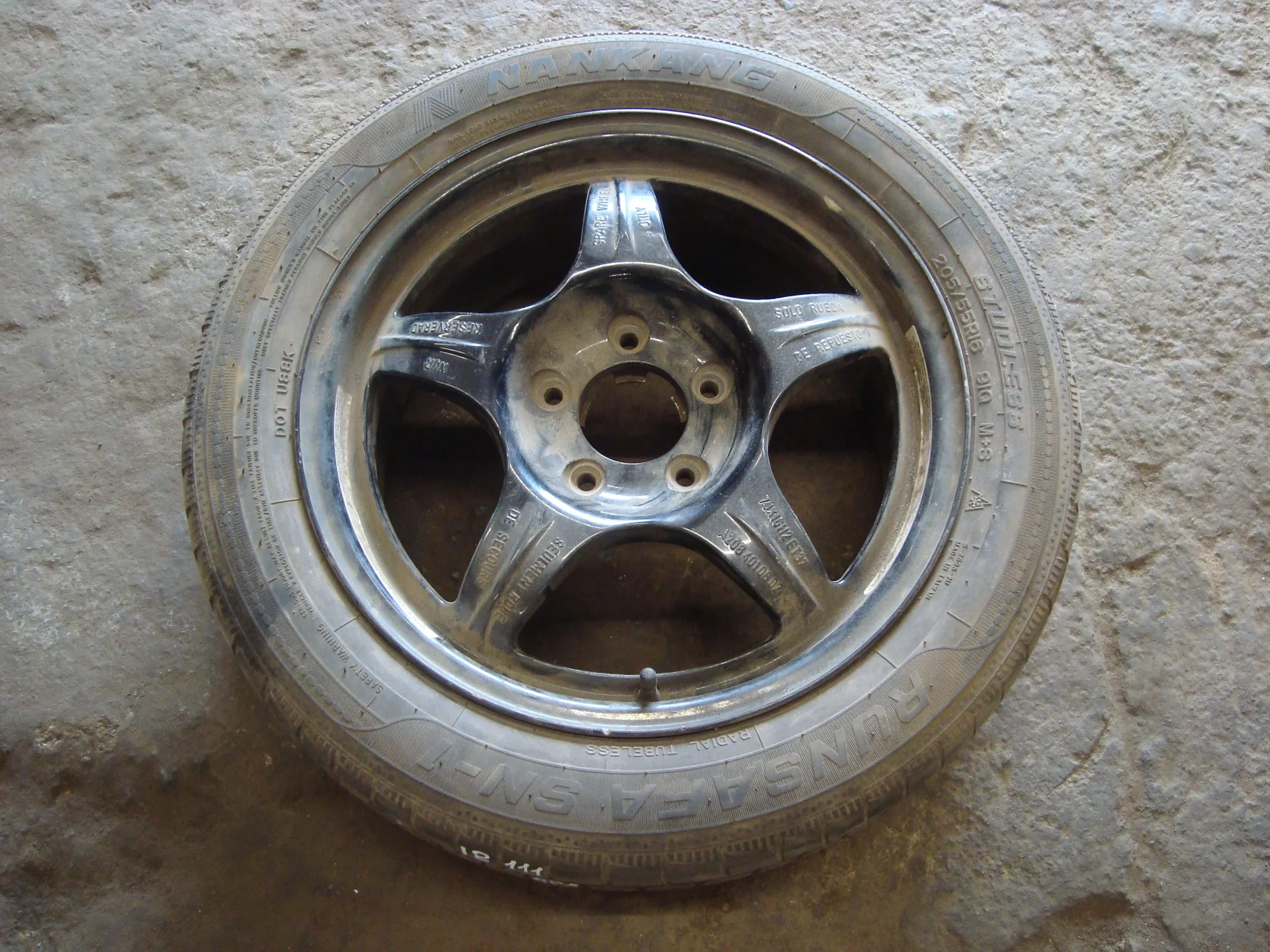Колесо запасное Mercedes-Benz C208 111 A2084010602 - изображение 1