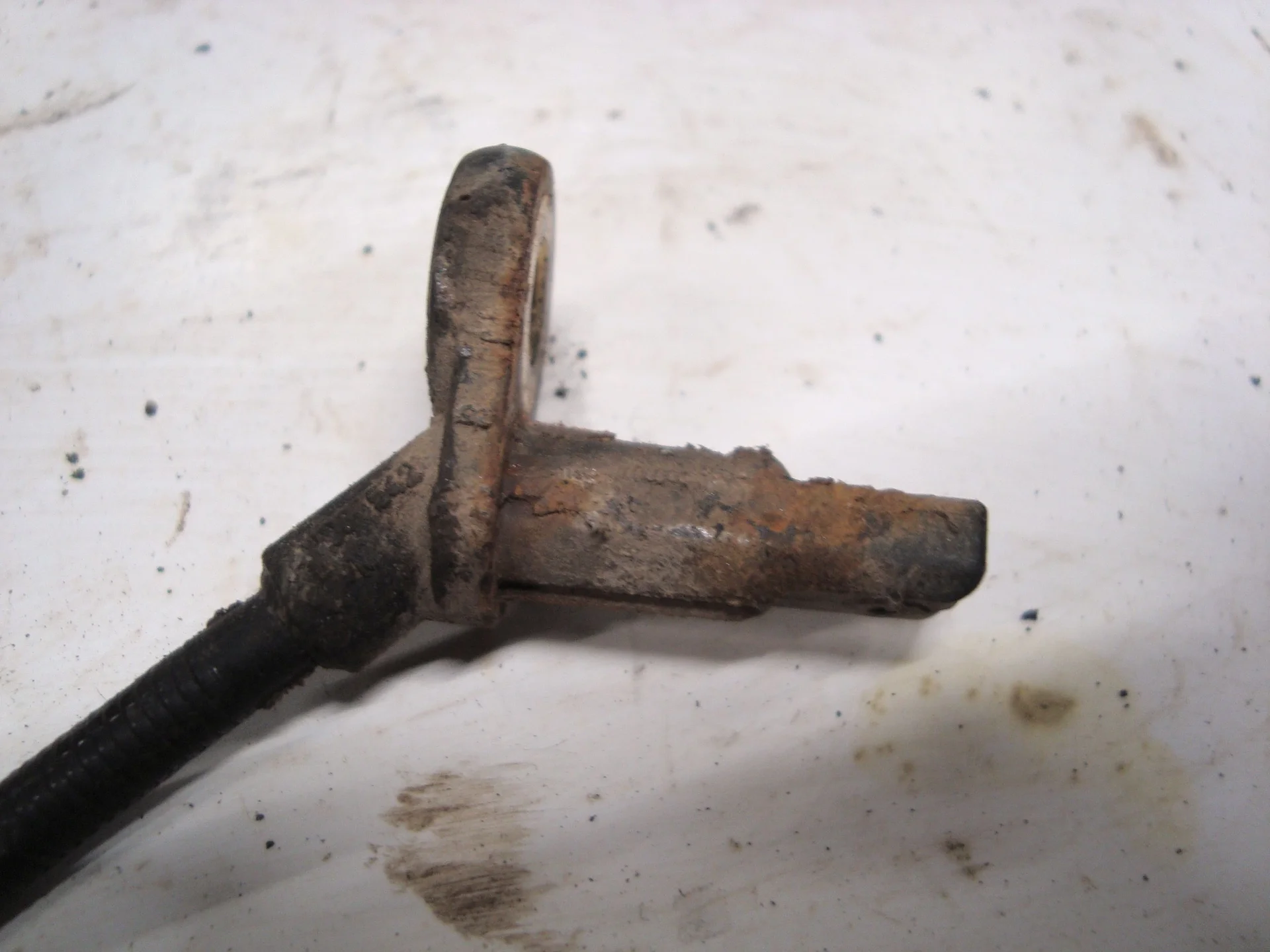 Датчик ABS передний Mercedes-Benz W251 272 A2515400817 - миниатюра 3