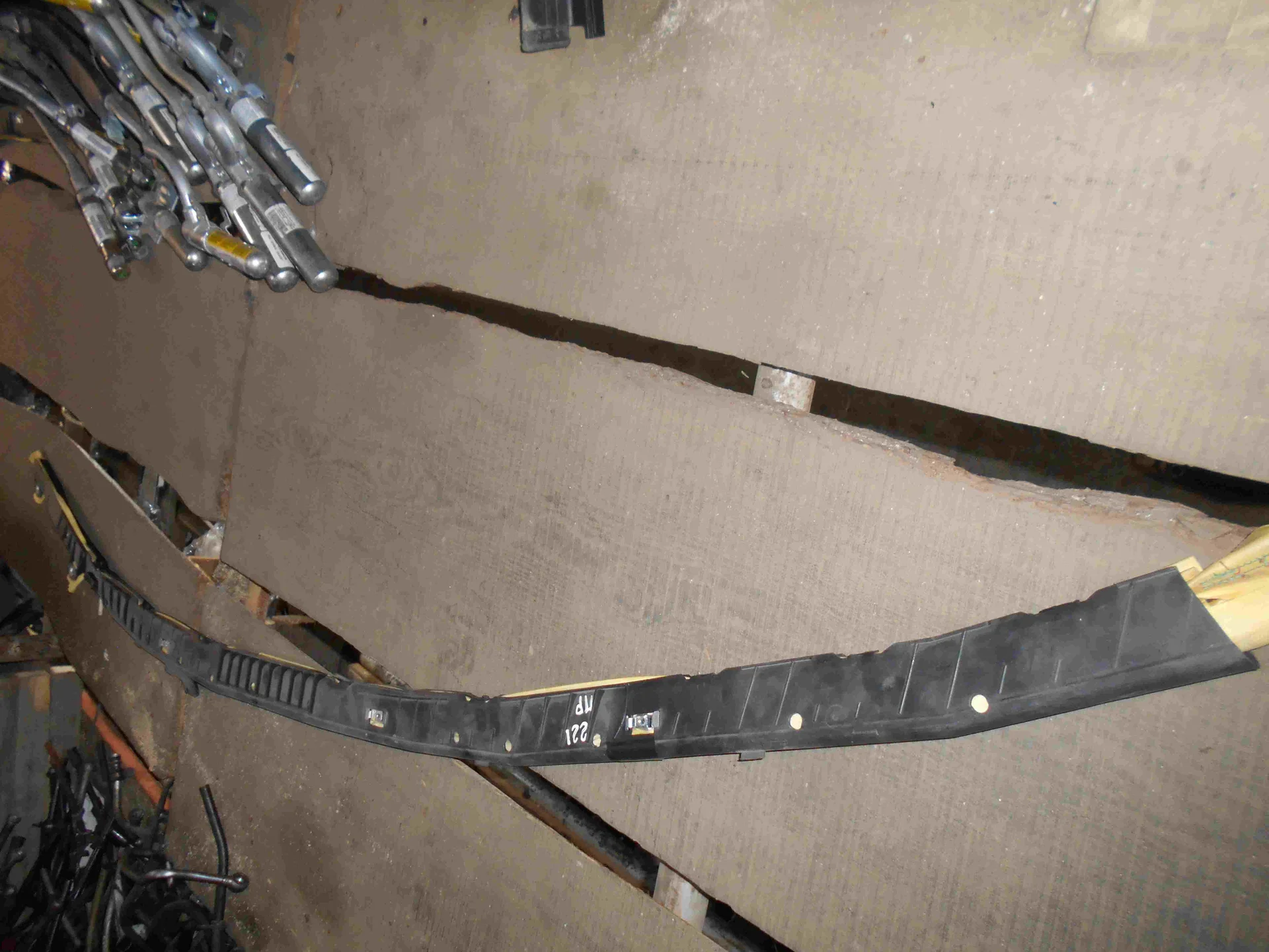 Шторка правая Mercedes-Benz W221  A2218600805 - миниатюра 2