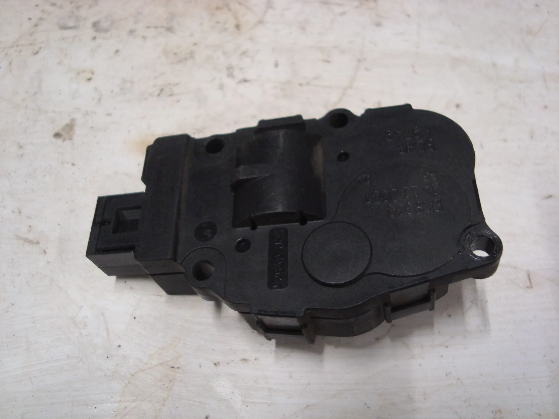 Моторчик заслонки печки Mercedes-Benz W204 271 A2219066900 - миниатюра 2