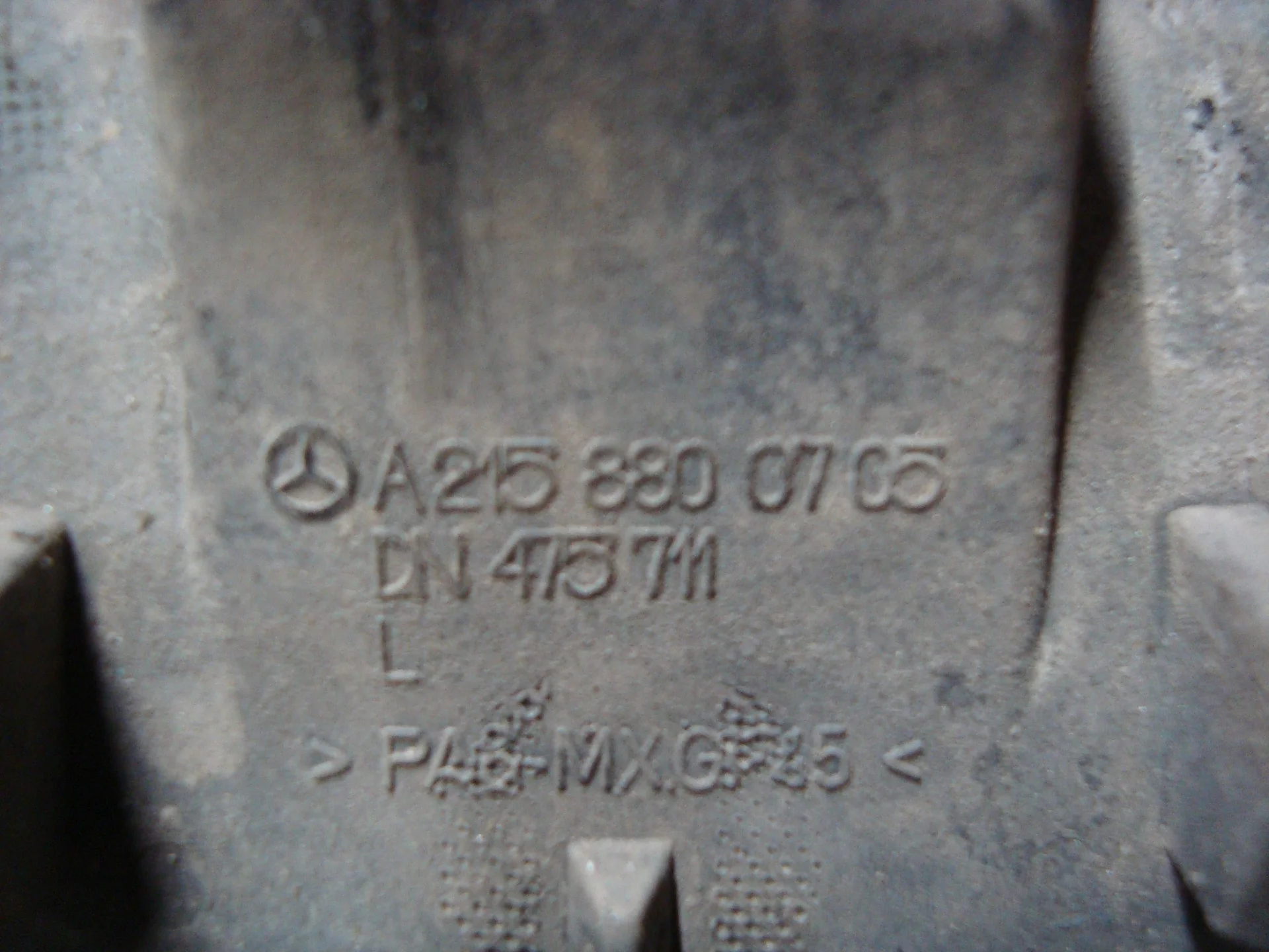 Крышка омывателя фары правая Mercedes-Benz C215 A2158800705 - миниатюра 3