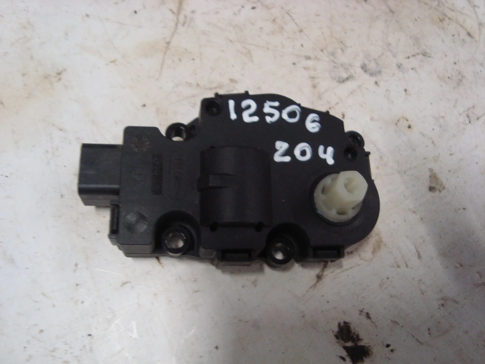 Моторчик заслонки печки Mercedes-Benz W204 271 A2219066900 - изображение 1