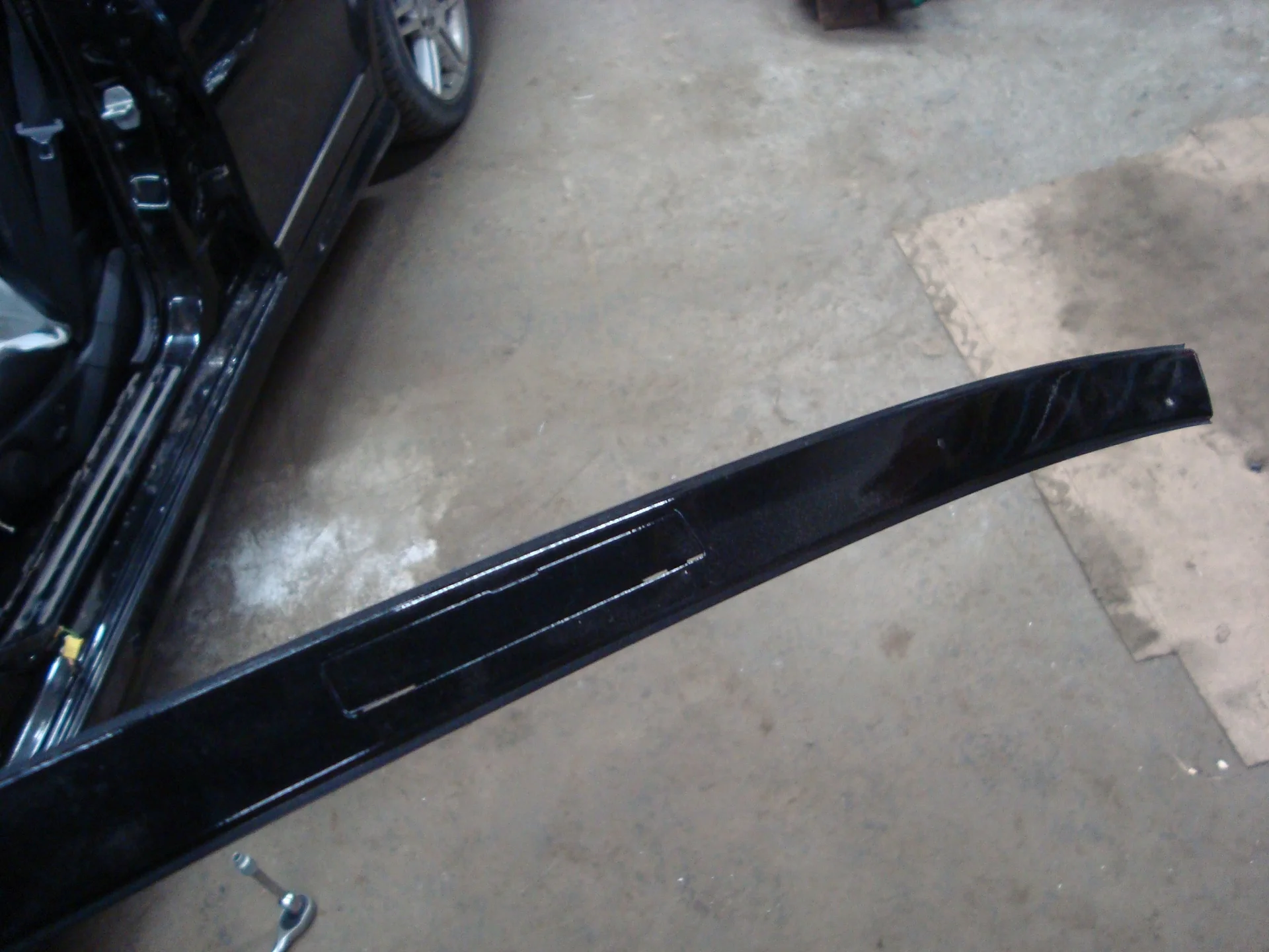 Молдинг крыши левый Mercedes-Benz W204 271 A2046907582 - миниатюра 4