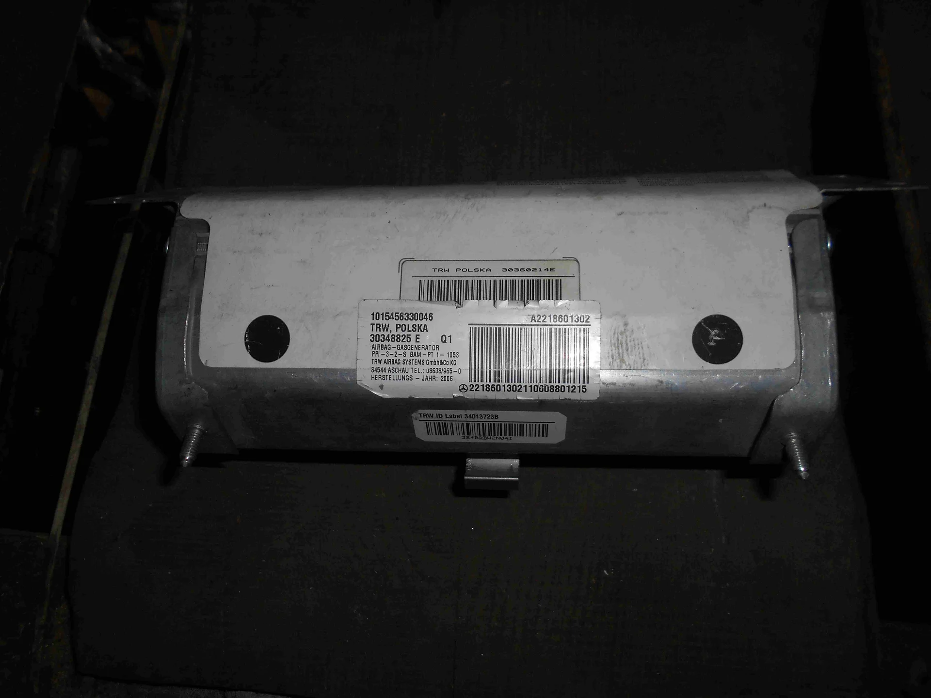 Подушка безопасности в торпеду Mercedes-Benz W221 A2218601302 - миниатюра 2