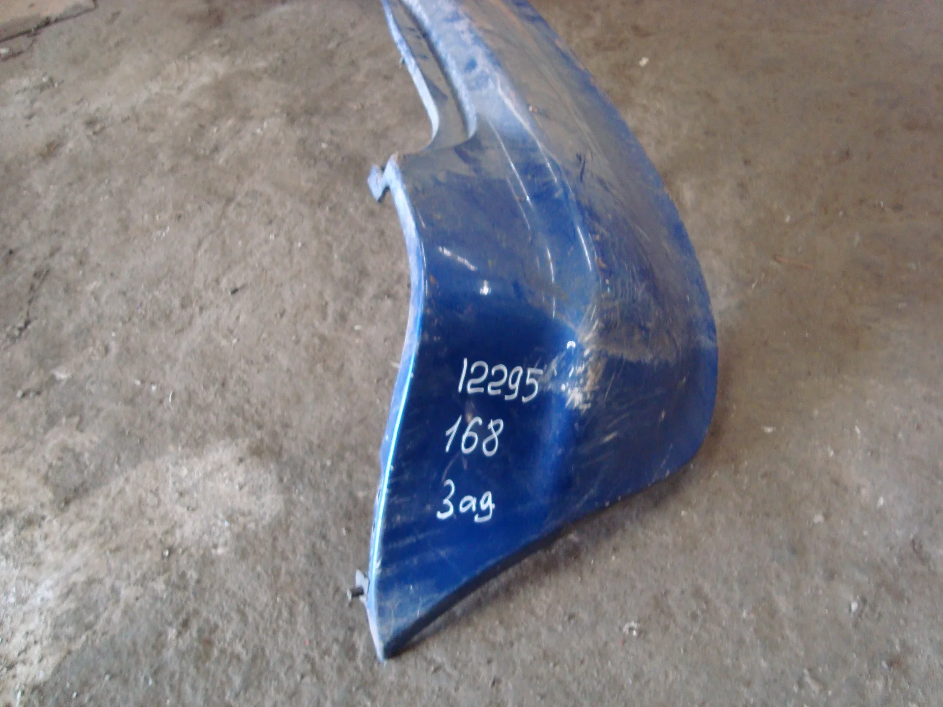 Бампер задний Mercedes-Benz W168 A1688850225 - миниатюра 5