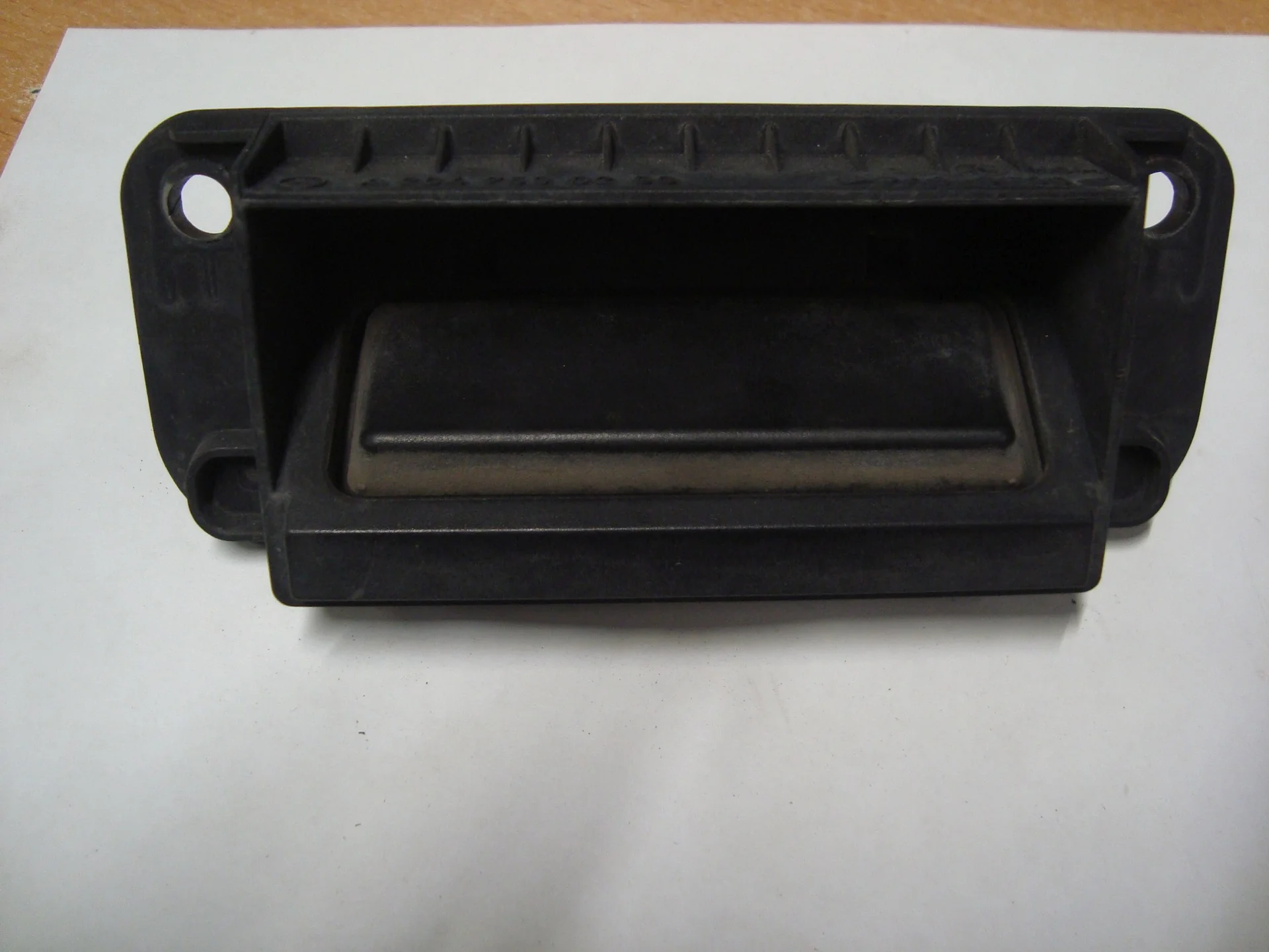 Ручка наружная крышки багажника Mercedes-Benz W204 271 A2047500293 - изображение 1