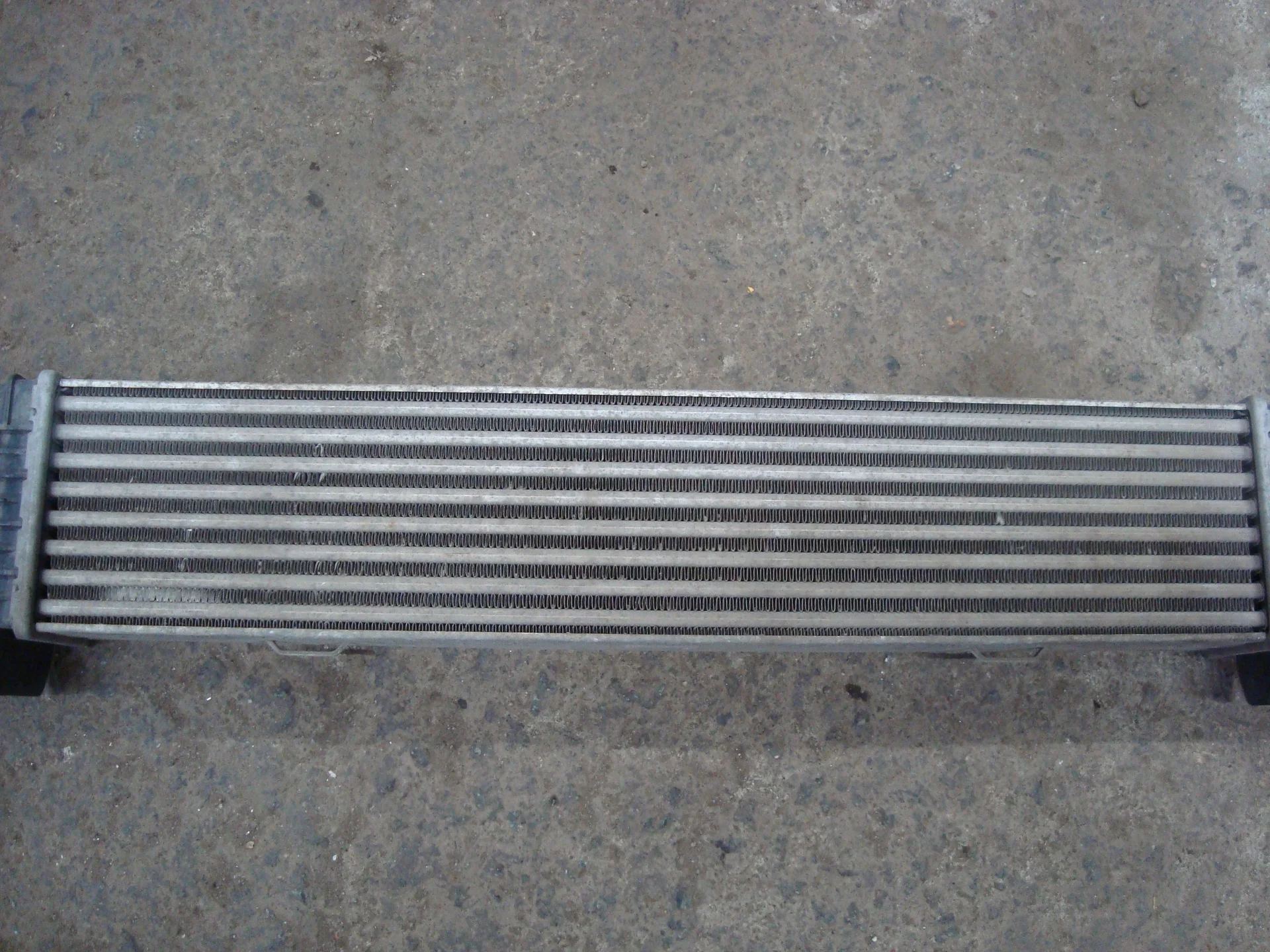 Интеркулер Mercedes-Benz W204 271 A2045000500 - миниатюра 2