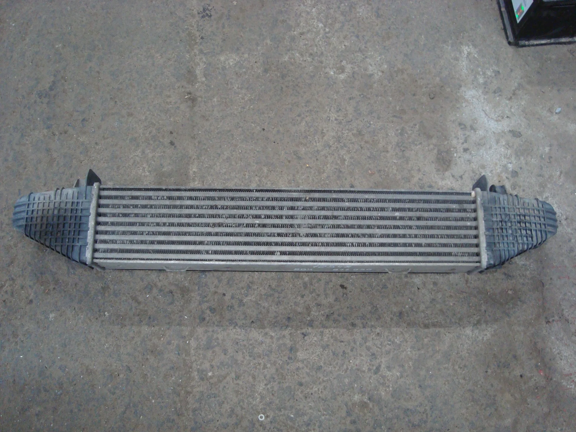 Интеркулер Mercedes-Benz W204 271 A2045000500 - миниатюра 3