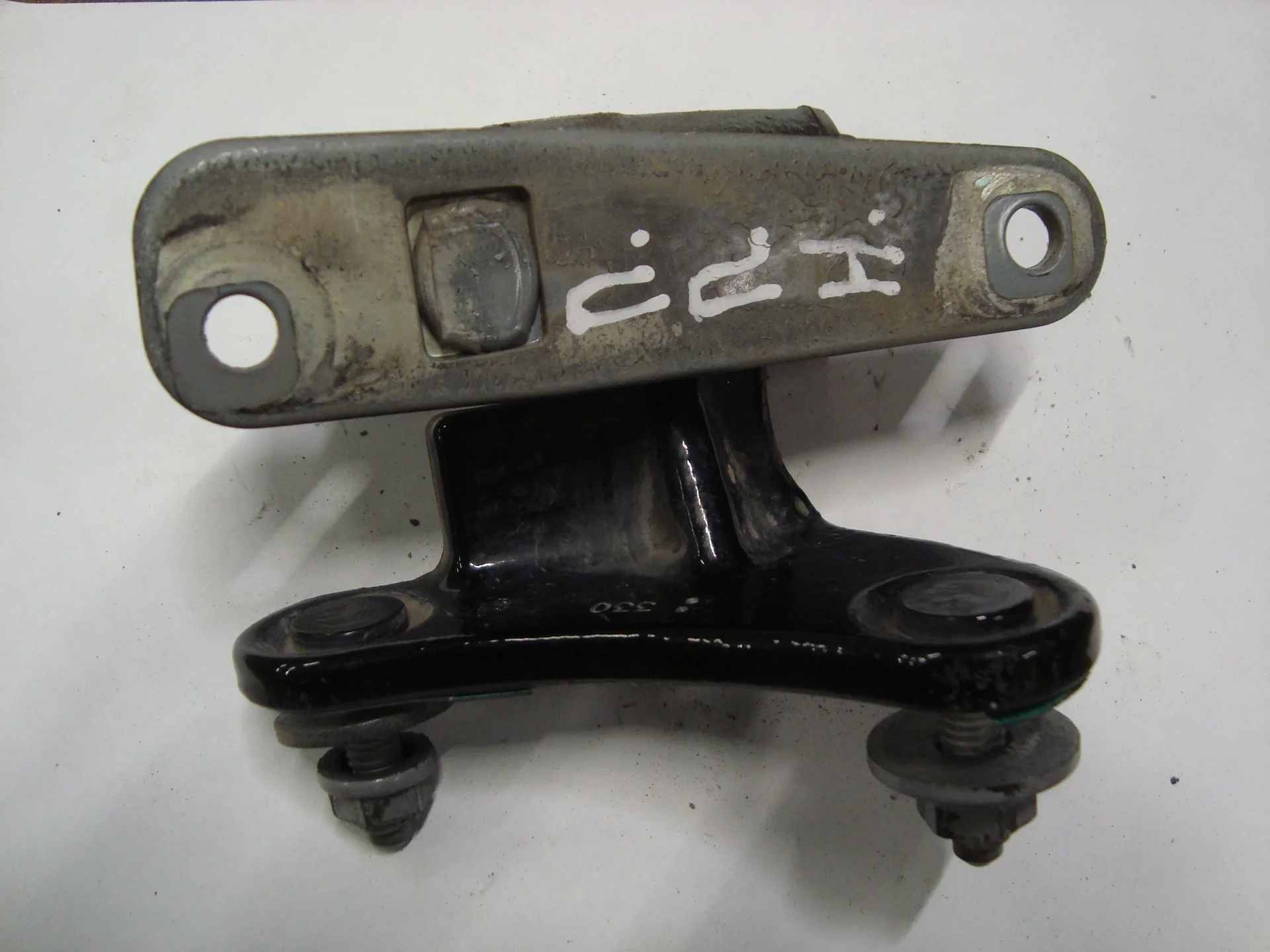 Петля двери передняя правая нижняя Mercedes-Benz W204 271 A2047200437 - миниатюра 2