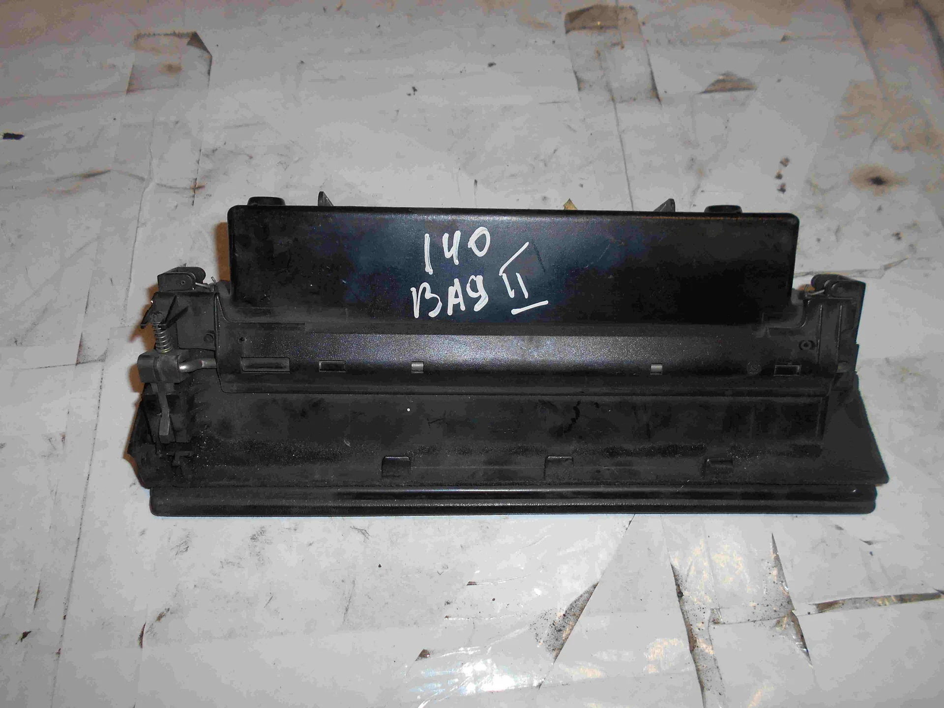 Вещевой отсек Mercedes-Benz C140 A1406800291 - миниатюра 2