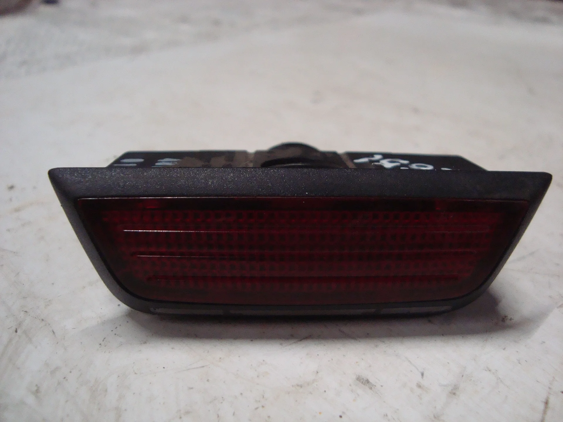 Фонарь обшивки двери Mercedes-Benz W204 271 A2048207901 - миниатюра 3