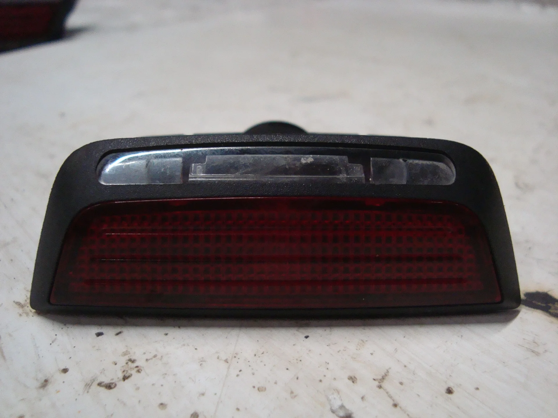 Фонарь обшивки двери Mercedes-Benz W204 271 A2048207901 - миниатюра 2