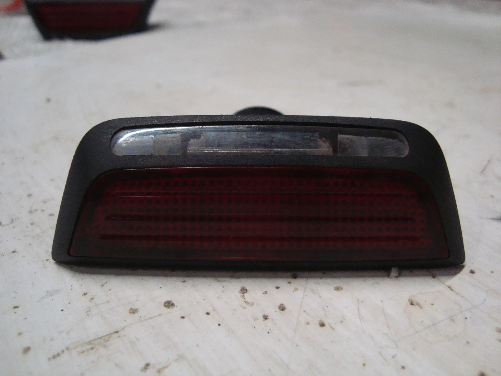Фонарь обшивки двери Mercedes-Benz W204 271 A2048207901 - миниатюра 2