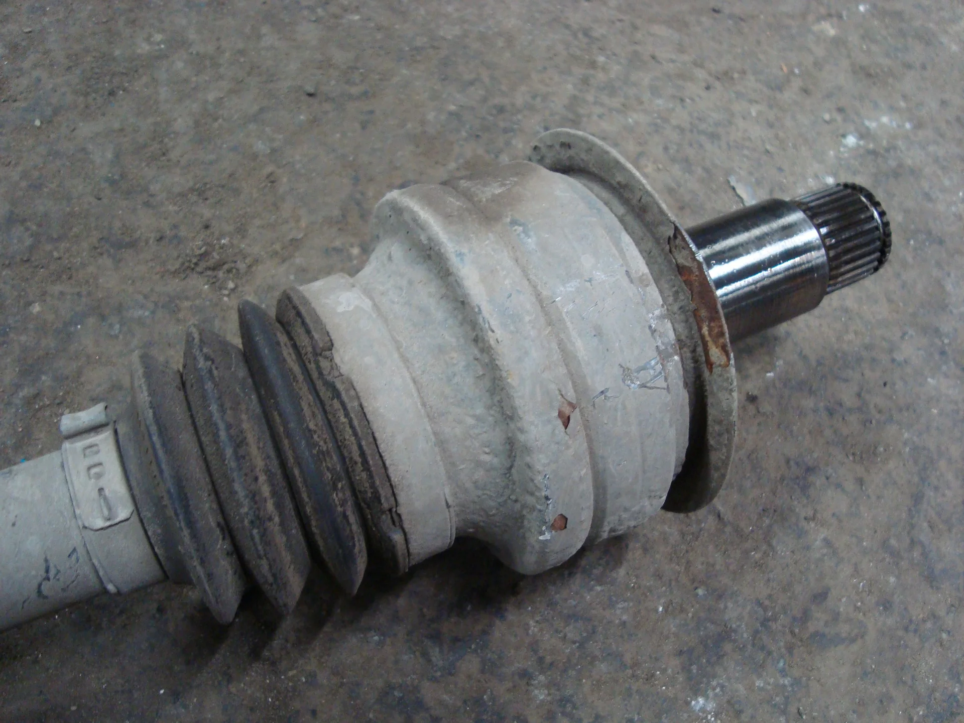 Привод задний Mercedes-Benz W204 271 A2043501710 - миниатюра 2