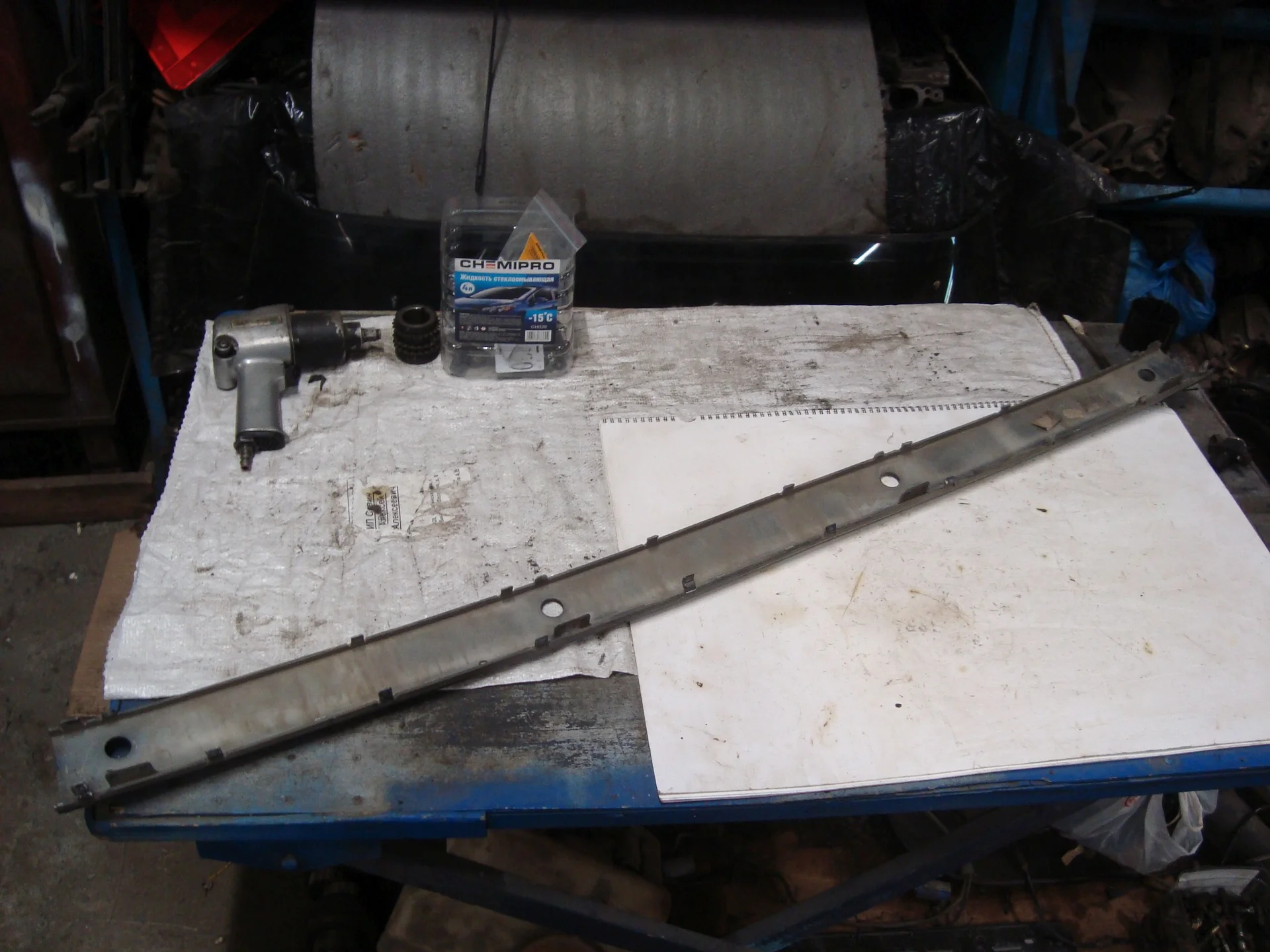 Накладка заднего бампера Mercedes-Benz C215  A2158850121 - миниатюра 3