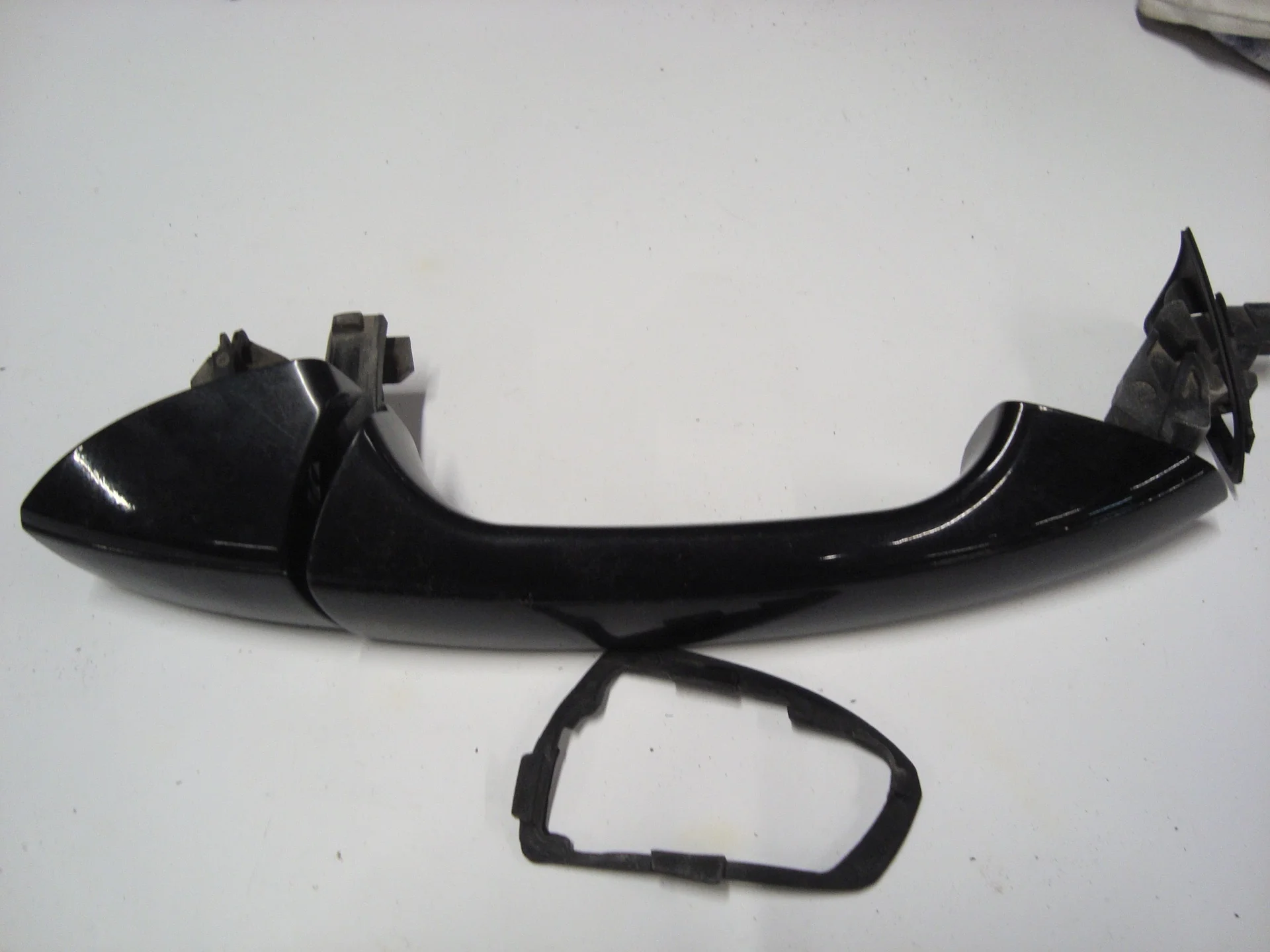 Ручка наружняя задней правой двери Mercedes-Benz W204 271 A2047600270 - изображение 1