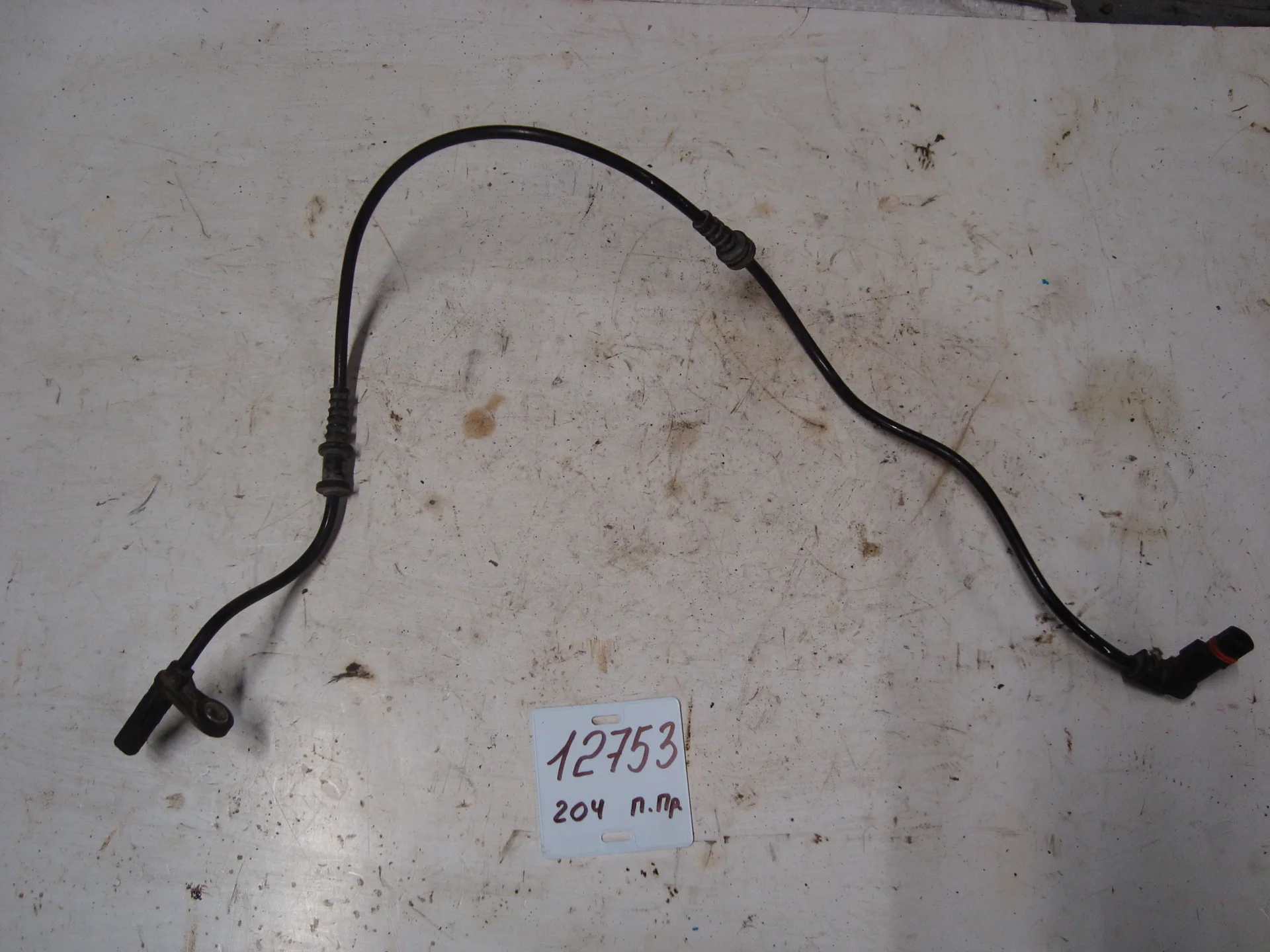 Датчик ABS передний Mercedes-Benz W204 271 A2049057900 - изображение 1
