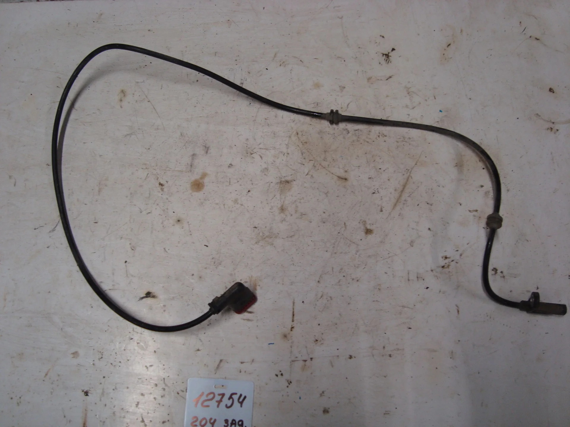 Датчик ABS задний Mercedes-Benz W204 271 A2045400317 - изображение 1