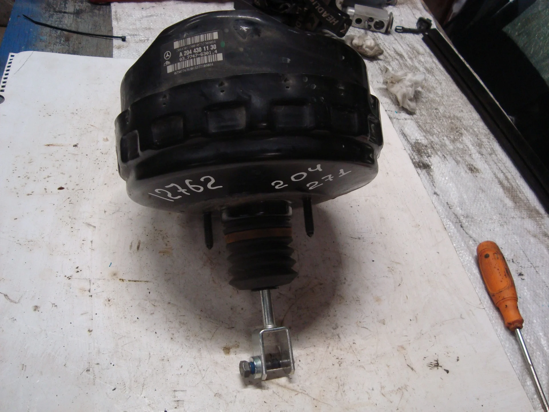 Вакуумный усилитель тормозов Mercedes-Benz W204 271 A0054308530 - миниатюра 2