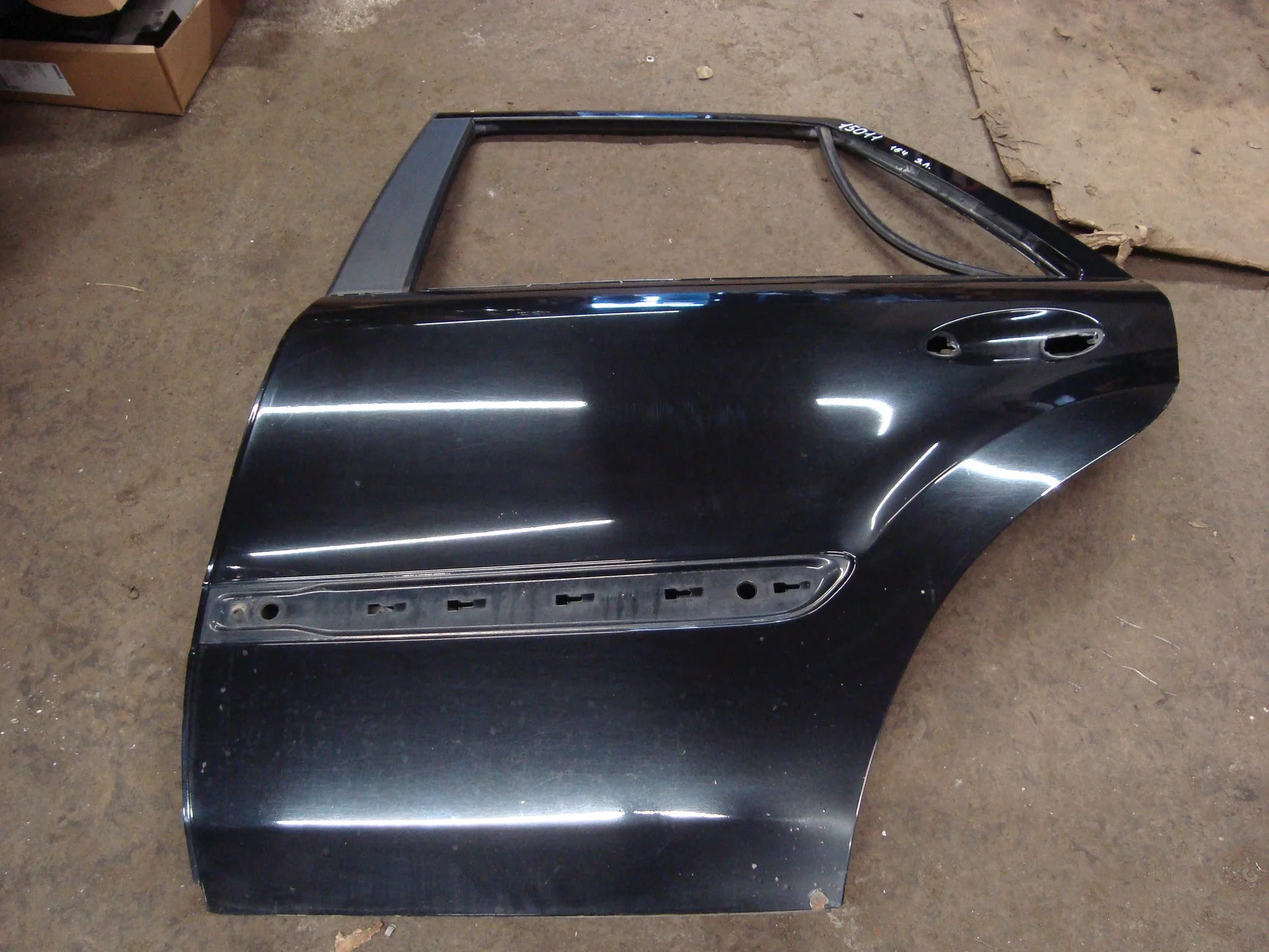 Дверь боковая задняя левая Mercedes-Benz W164 642 A1647300105 - миниатюра 3