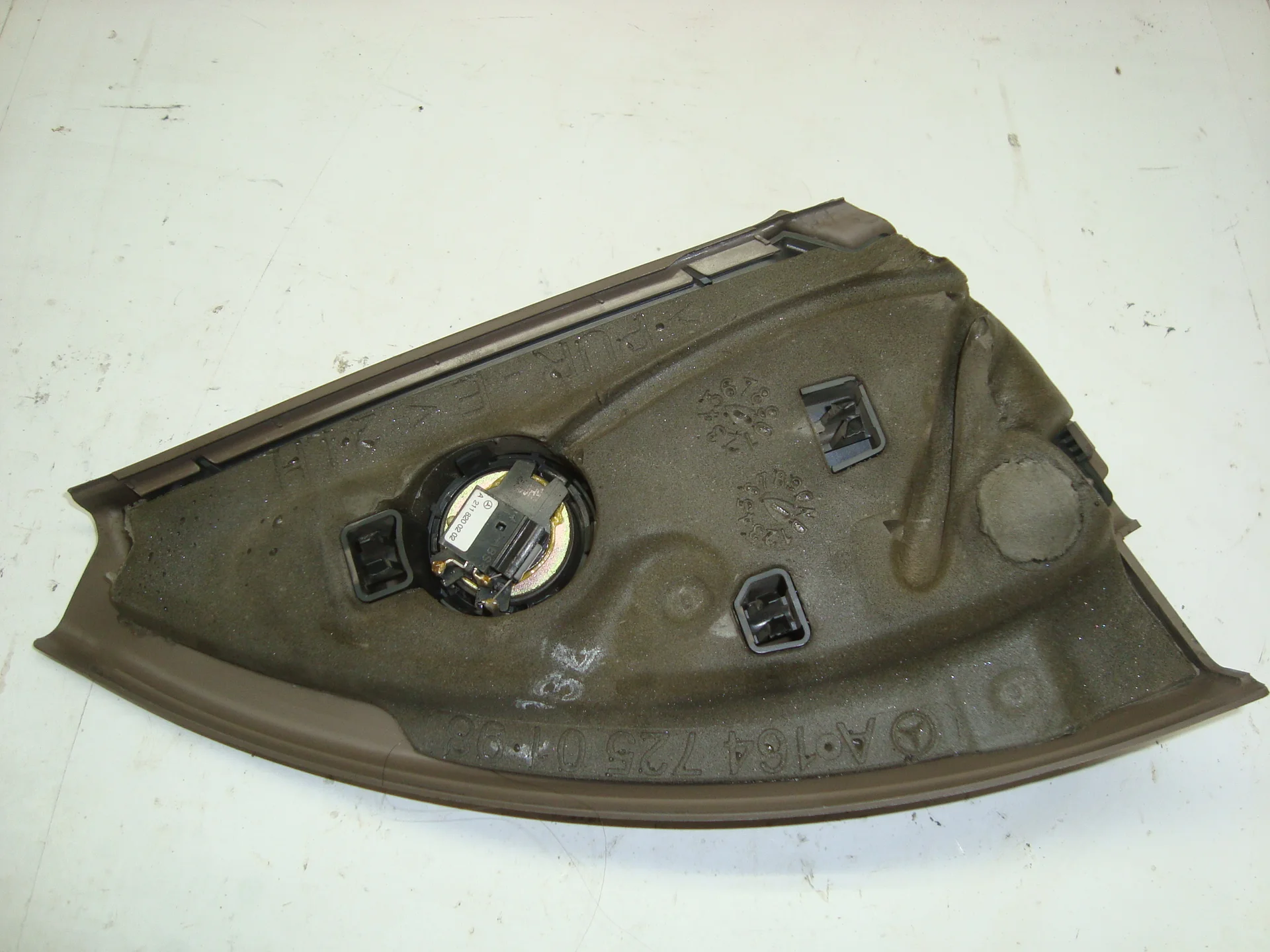 Крышка зеркала внутренняя левая Mercedes-Benz W164 642 A1647201770 - миниатюра 2