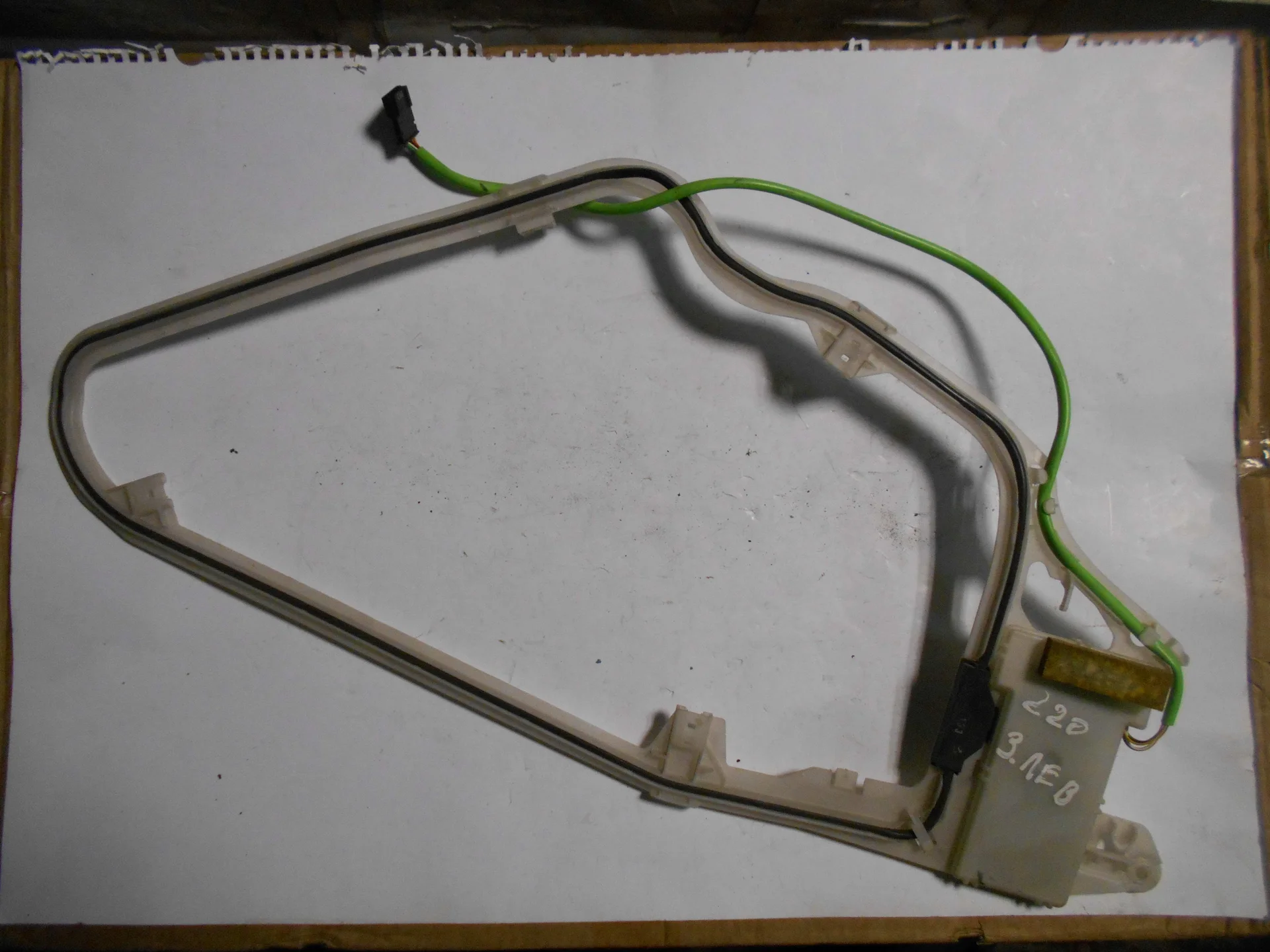 Антенна KeyLess Go задняя левая Mercedes-Benz W220  A2208200375 - миниатюра 2