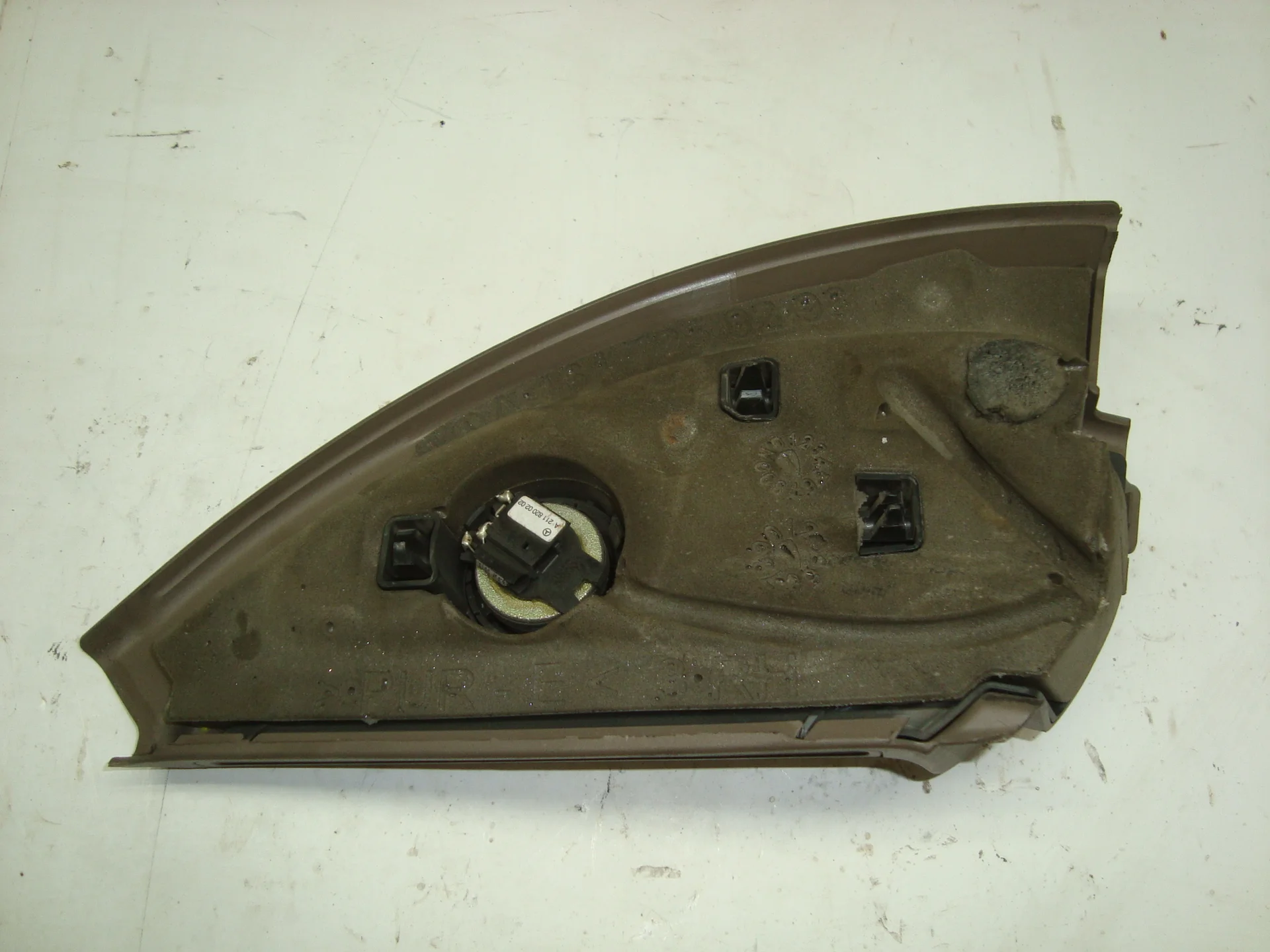 Крышка зеркала внутренняя правая Mercedes-Benz W164 642 A1647201670 - миниатюра 2
