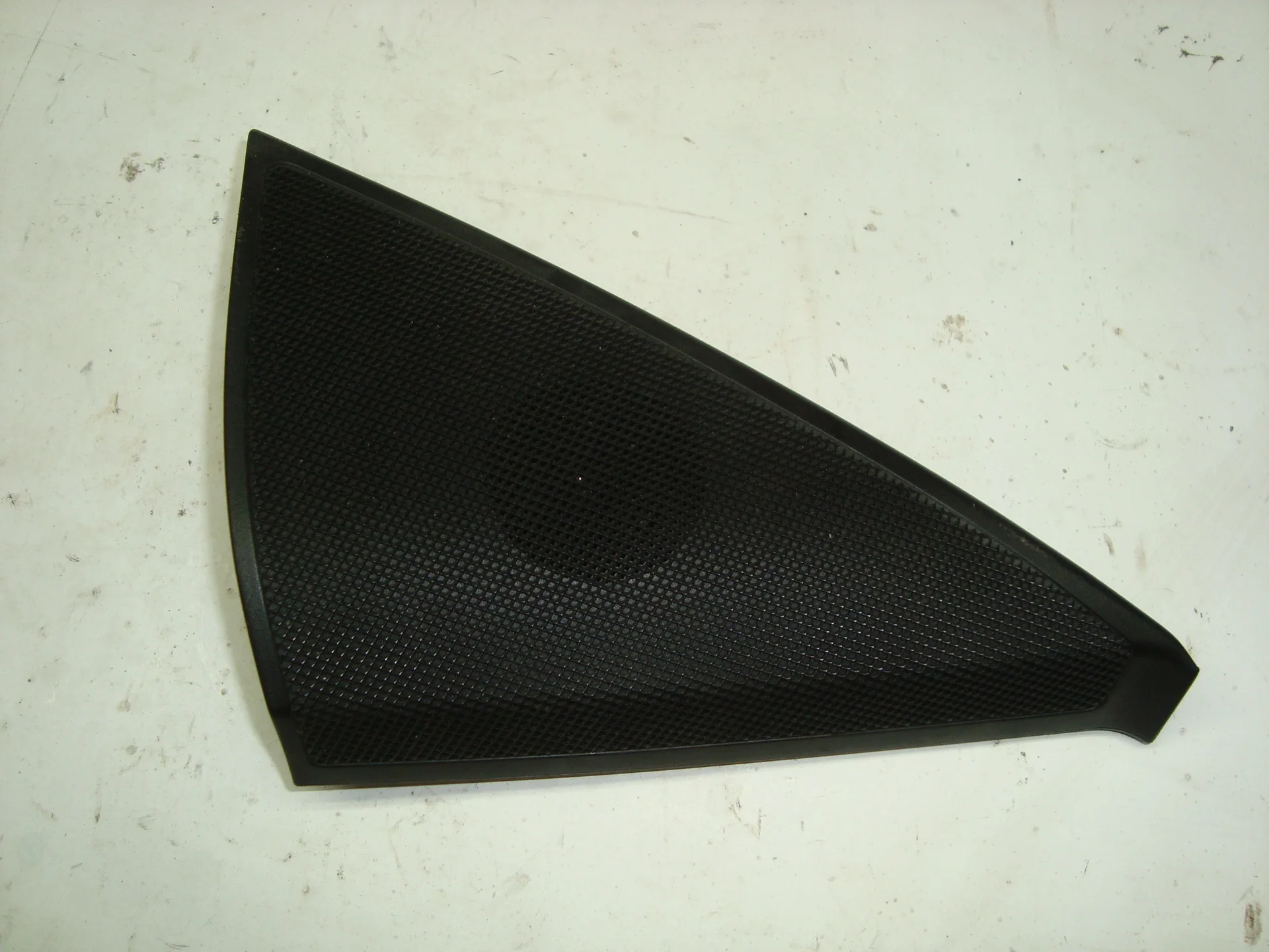 Крышка зеркала внутренняя правая Mercedes-Benz W204 271 A2047200248 - изображение 1
