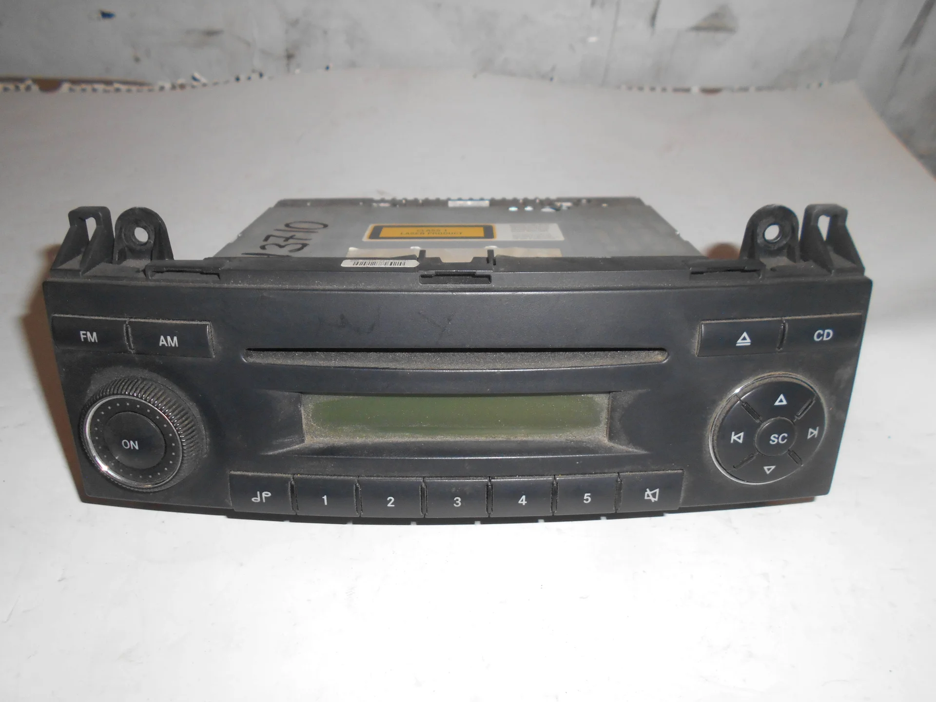 Магнитола Mercedes-Benz W639 A9068200286 - изображение 1