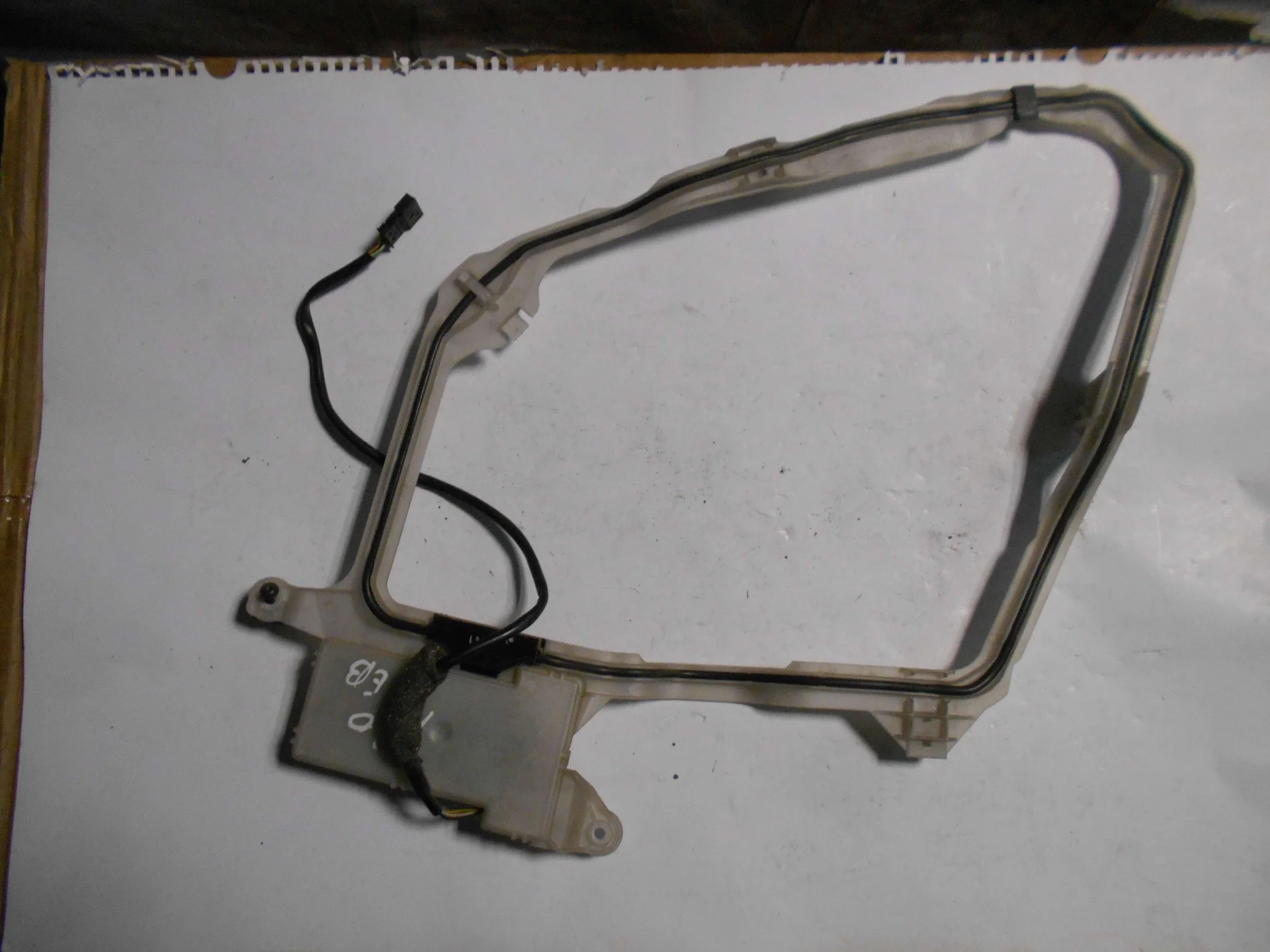 Антенна KeyLess Go передняя левая Mercedes-Benz W220  A2208200175 - миниатюра 2