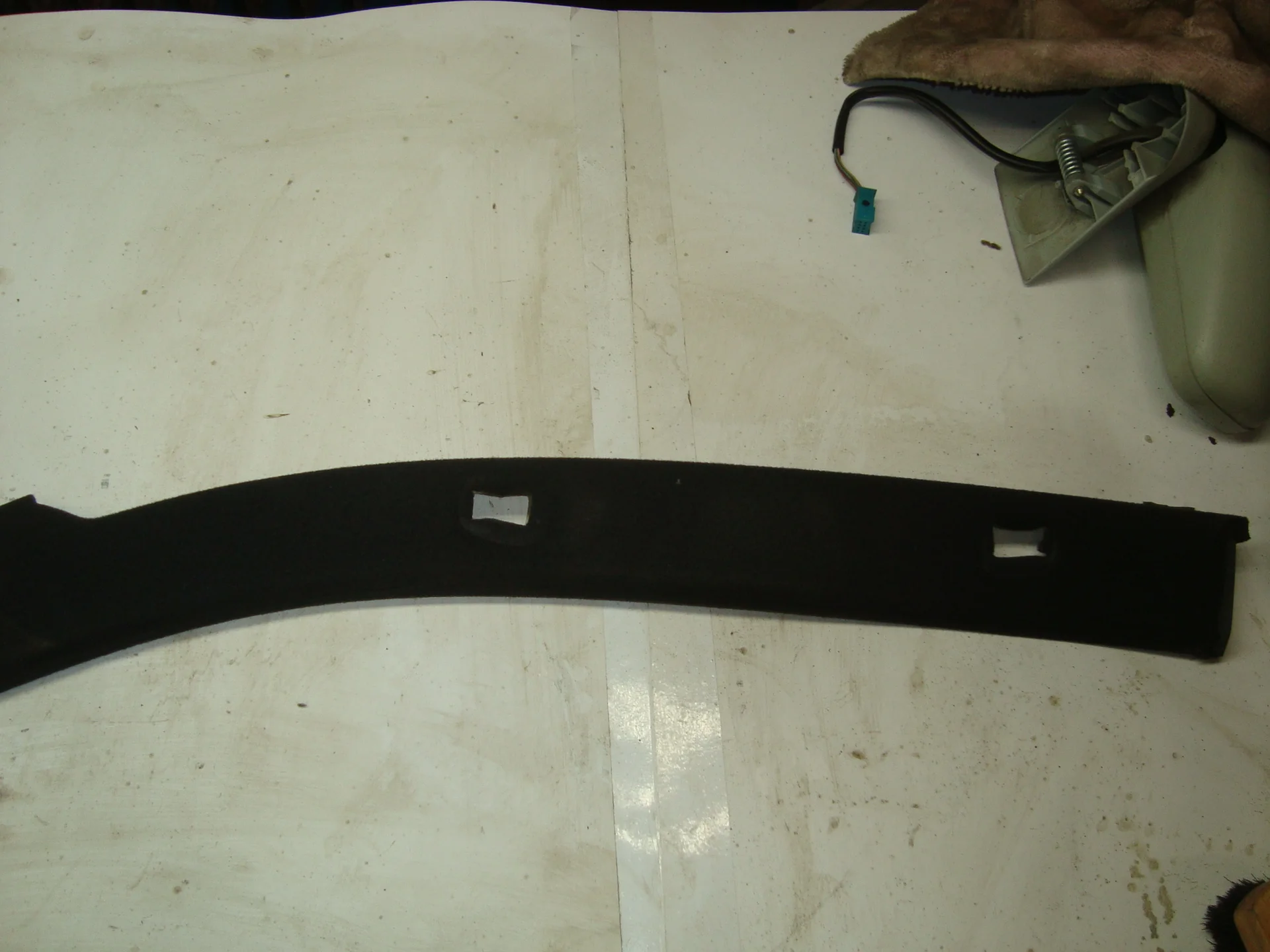 Обшивка стойки передняя правая Mercedes-Benz W210 112 A2106900225 - миниатюра 3