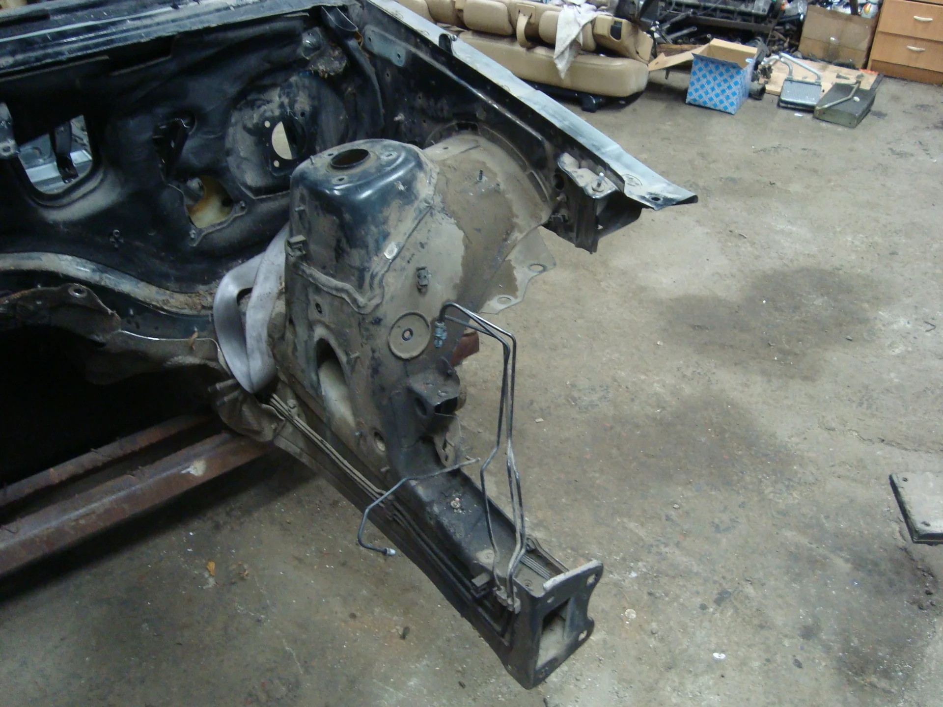 Четверть кузова передняя левая Mercedes-Benz W164 642 - миниатюра 2