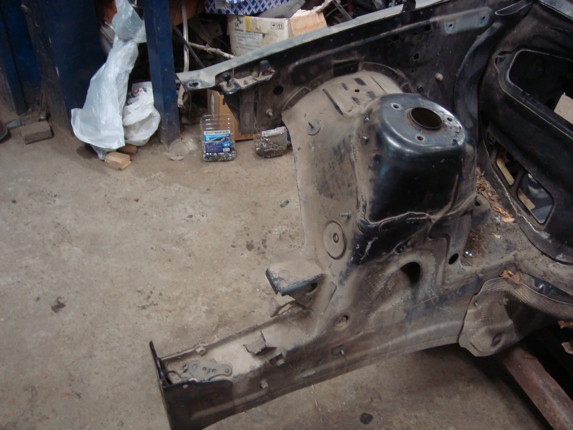 Четверть кузова передняя правая Mercedes-Benz W164 642 - миниатюра 2