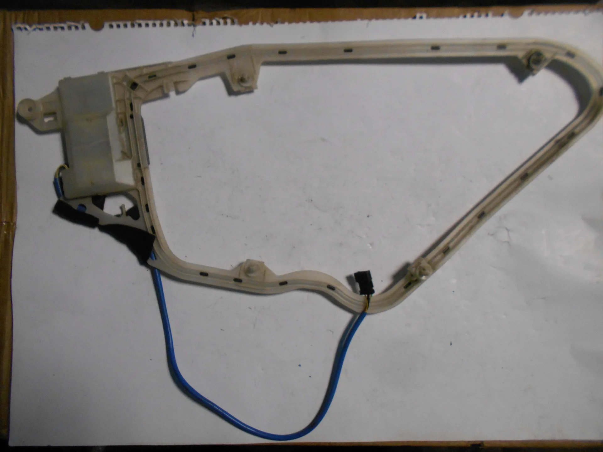 Антенна KeyLess Go задняя правая Mercedes-Benz W220 A2208200475 - изображение 1