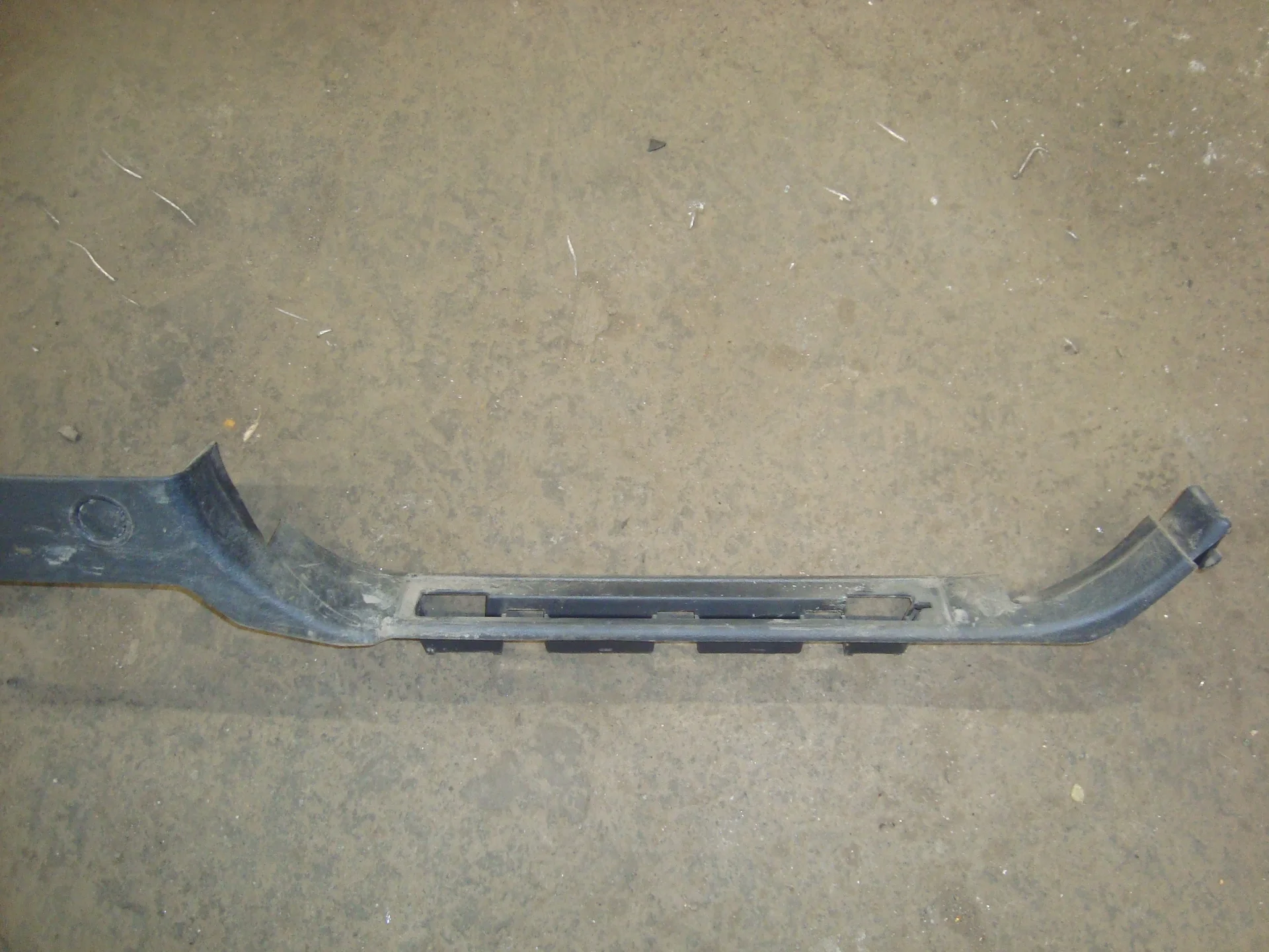 Накладка на порог внутренняя правая Mercedes-Benz W163 628 A1636861036 - миниатюра 2
