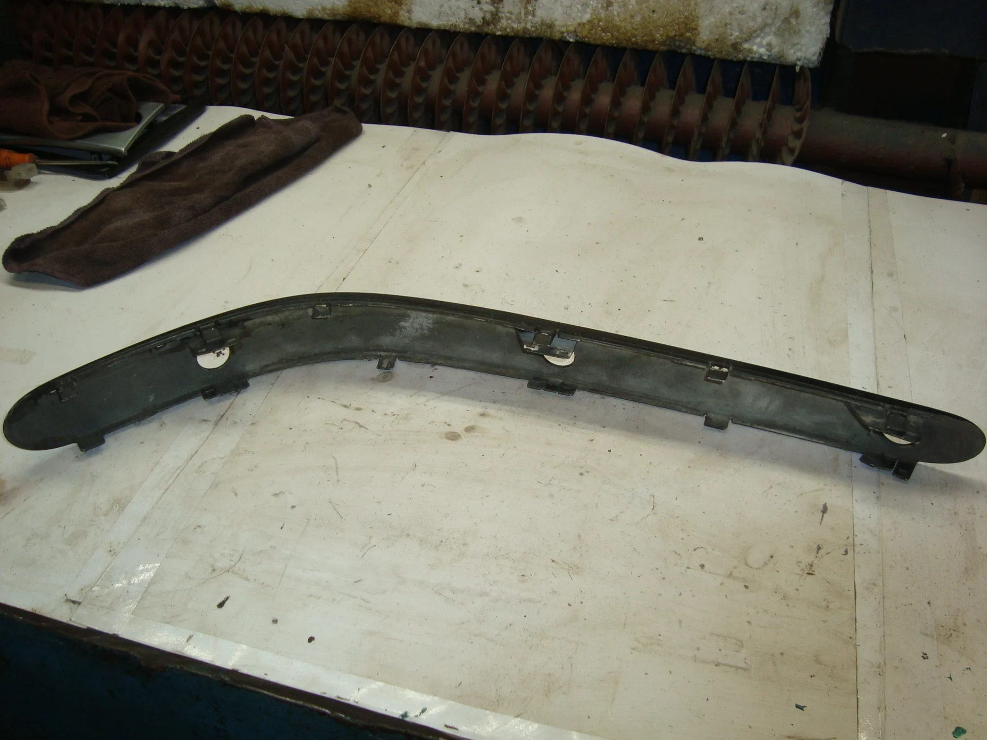 Накладка переднего бампера правая Mercedes-Benz W220  A2208850621 - миниатюра 2