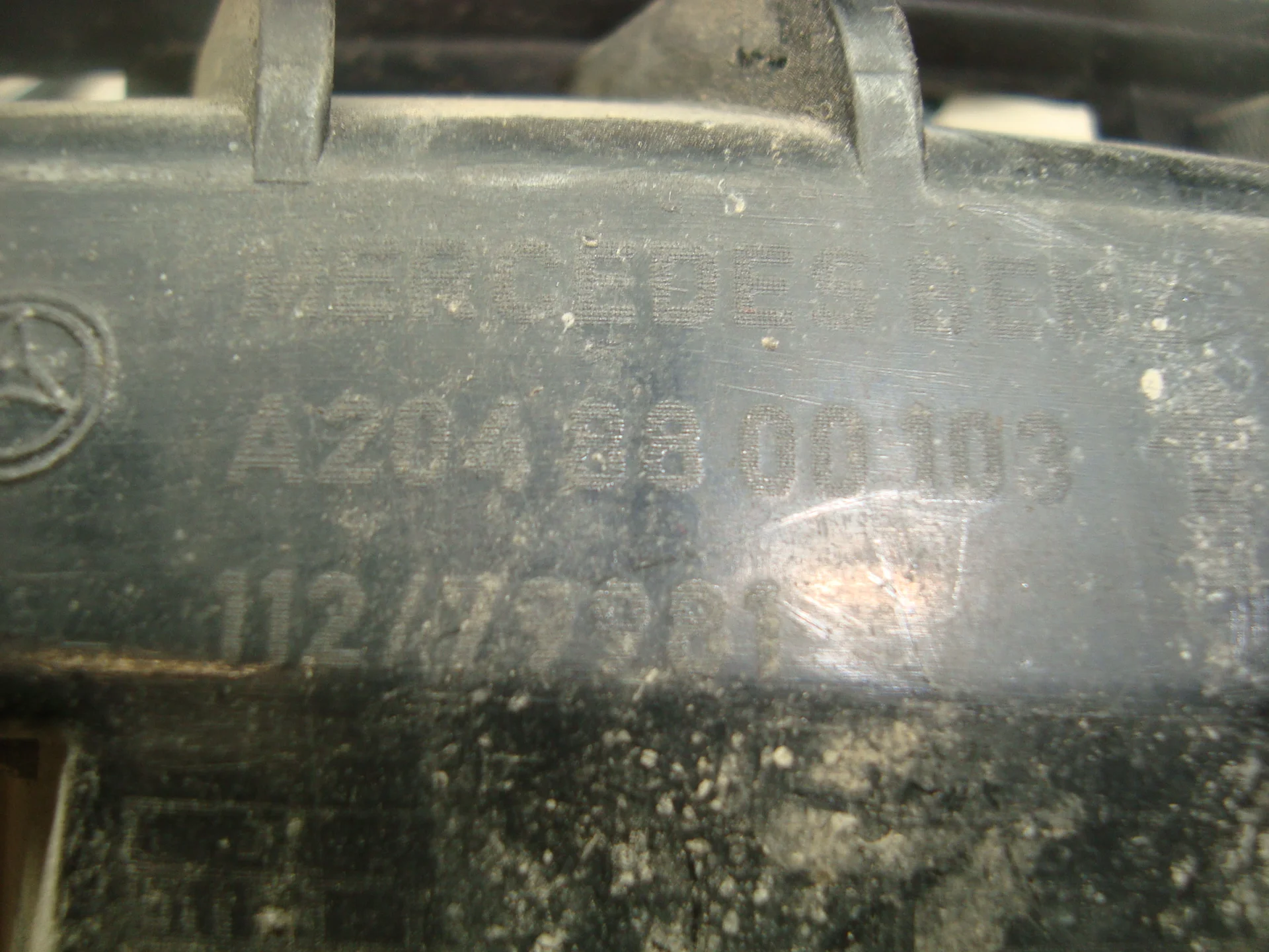 Кронштейн заднего бампера левый Mercedes-Benz W204 271 A2048800103 - миниатюра 3