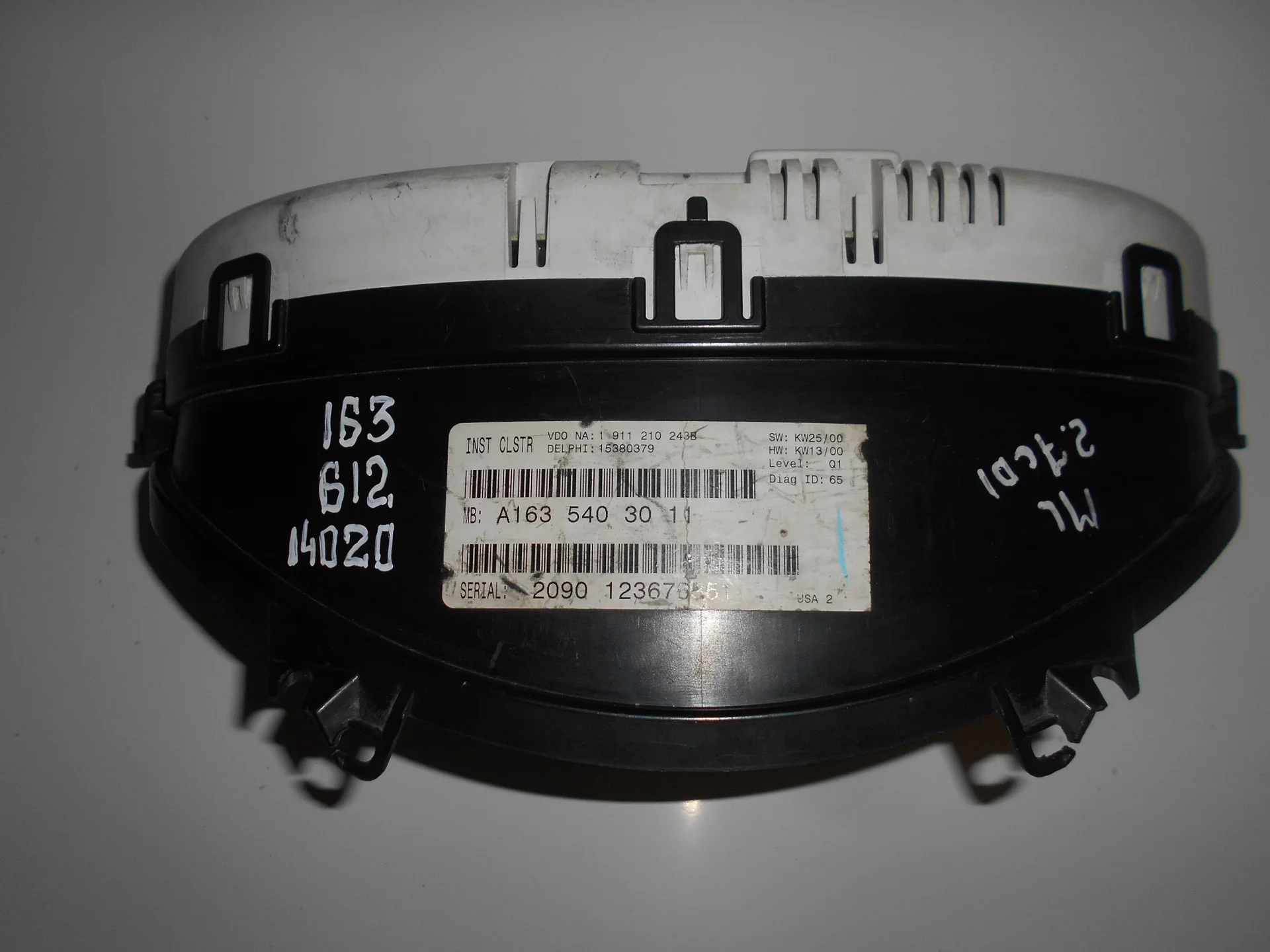 Панель приборов Mercedes-Benz W163 612 A1635403011 - миниатюра 2